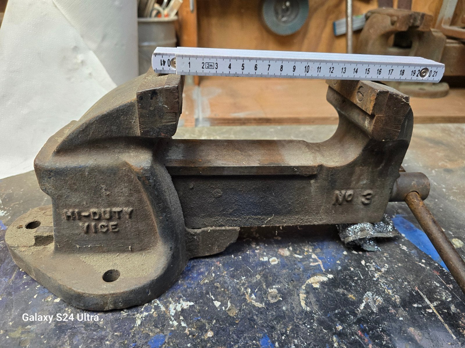 Robuuste bankschroef No 3 - 10cm bekbreedte, Doe-het-zelf en Verbouw, Ophalen, Gebruikt, Bankschroef