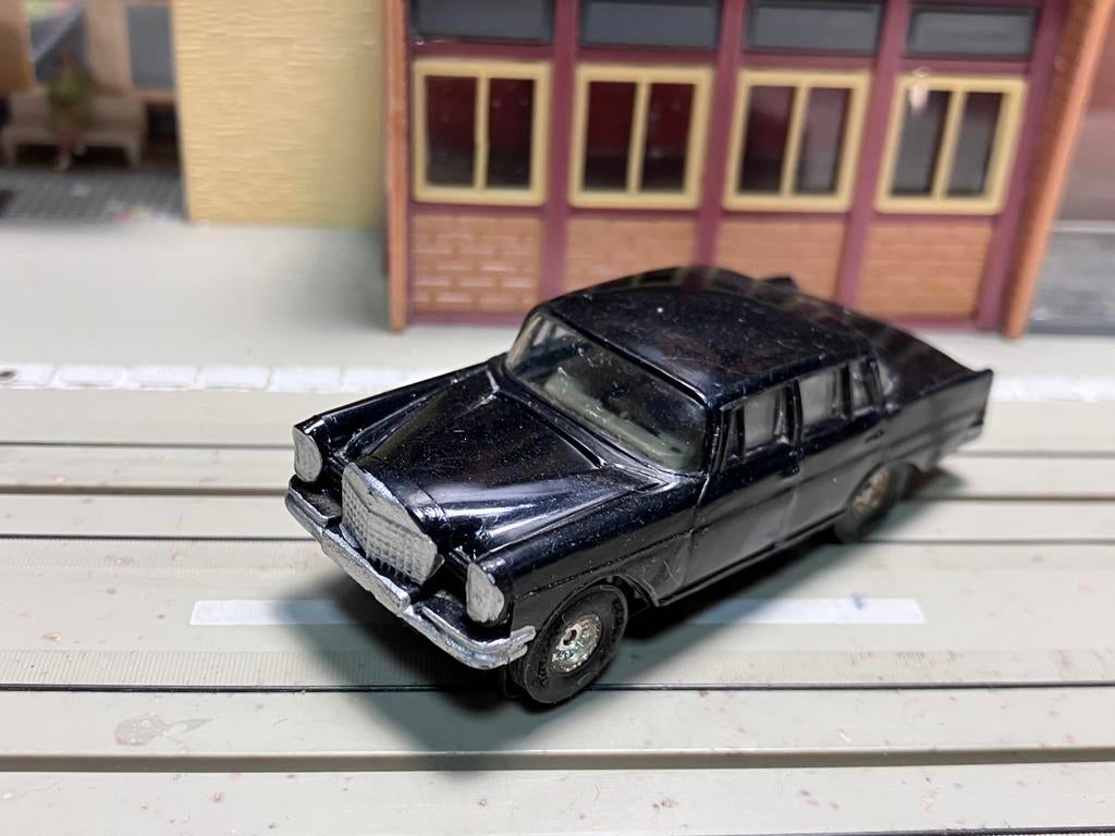 Faller AMS Mercedes 220 zwart met blokmotor B4, Ophalen of Verzenden, Zo goed als nieuw, Elektrisch, Overige merken