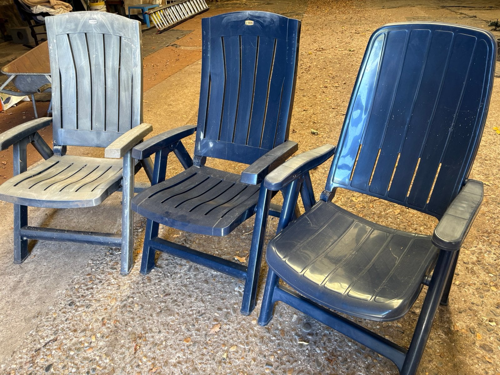 Gratis ophalen in Rijsbergen, 2 zeer goede jardin stoelen, Tuin en Terras, Ophalen, Zo goed als nieuw, Kunststof