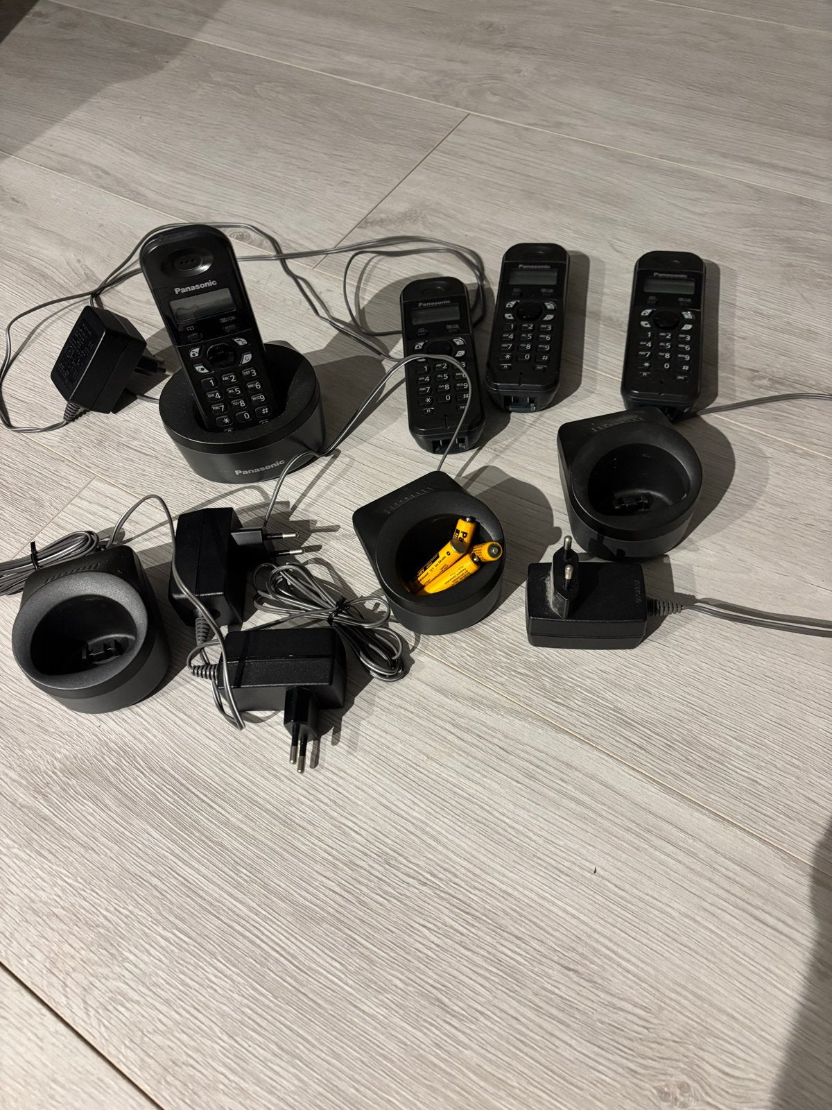 Panasonic draadloze telefoonset - 4 handsets, Ophalen of Verzenden, Gebruikt, 4 handsets of meer