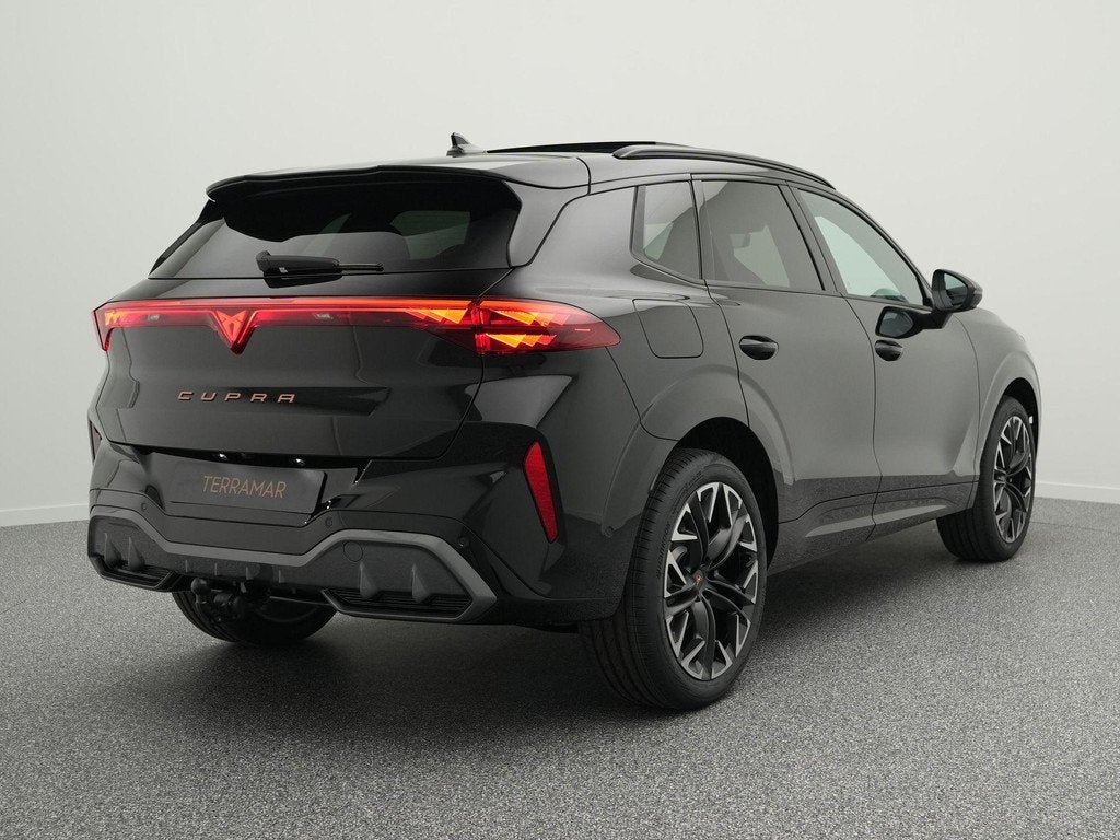 CUPRA Terramar 1.5 TSI e-Hybrid VZ 272PK | Trekhaak | Panora, Auto's, Cupra, 1498 cc, 4 cilinders, 2000 kg, Nieuw