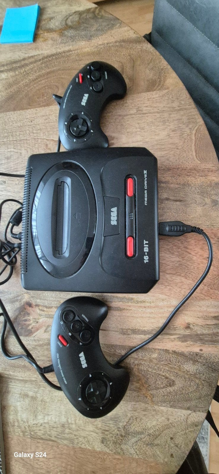 Sega Mega Drive II met 2 controllers en 9 games, Mega Drive, Met 2 controllers, Ophalen of Verzenden, Gebruikt