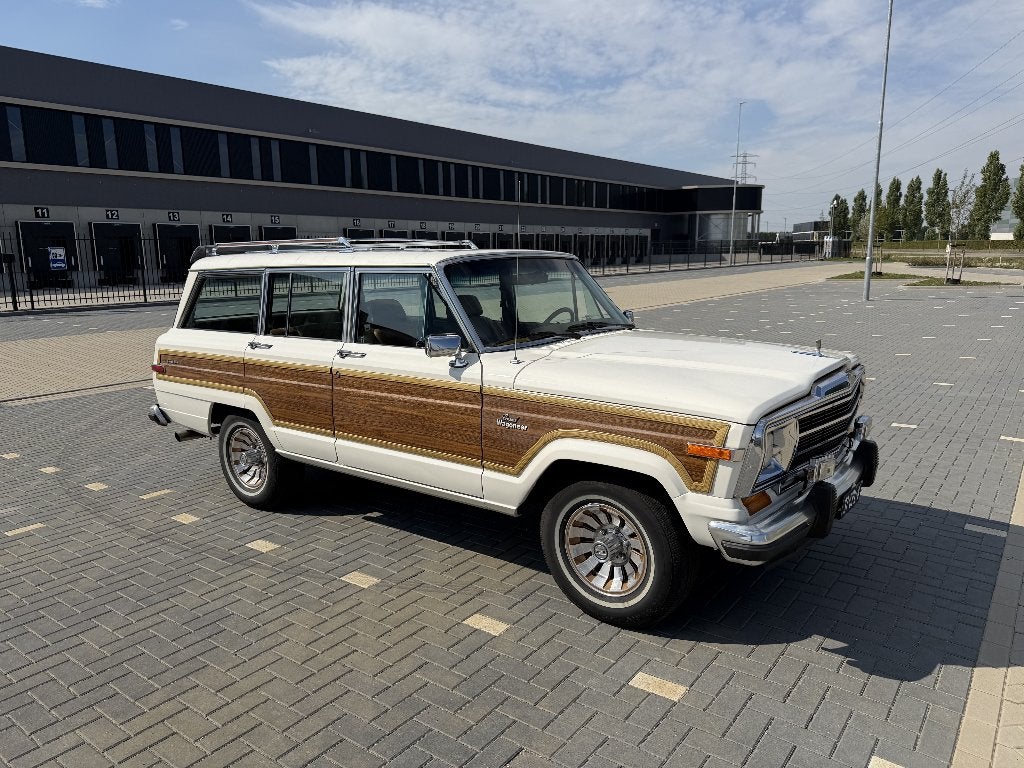 Jeep Wagoneer 5.9 AUT 4WD 1986 Wit, Automaat, 8 cilinders, Lederen bekleding, Wit