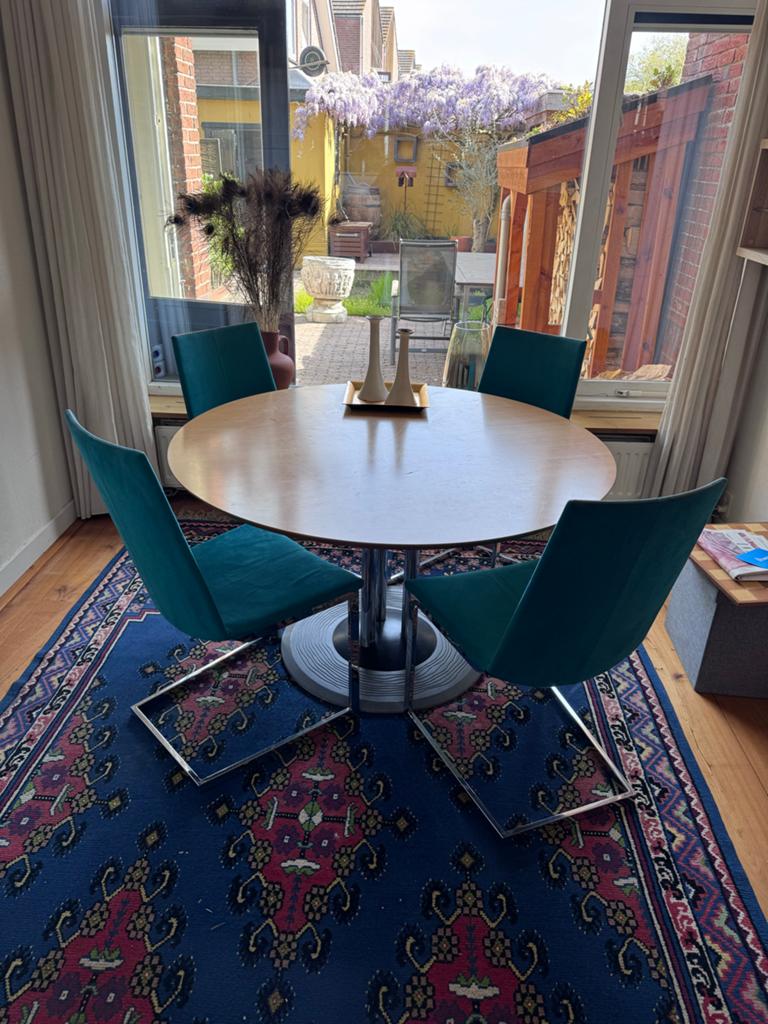 Leolux Ronde Eettafel, Huis en Inrichting, Ophalen, Gebruikt, Rond, Drie personen
