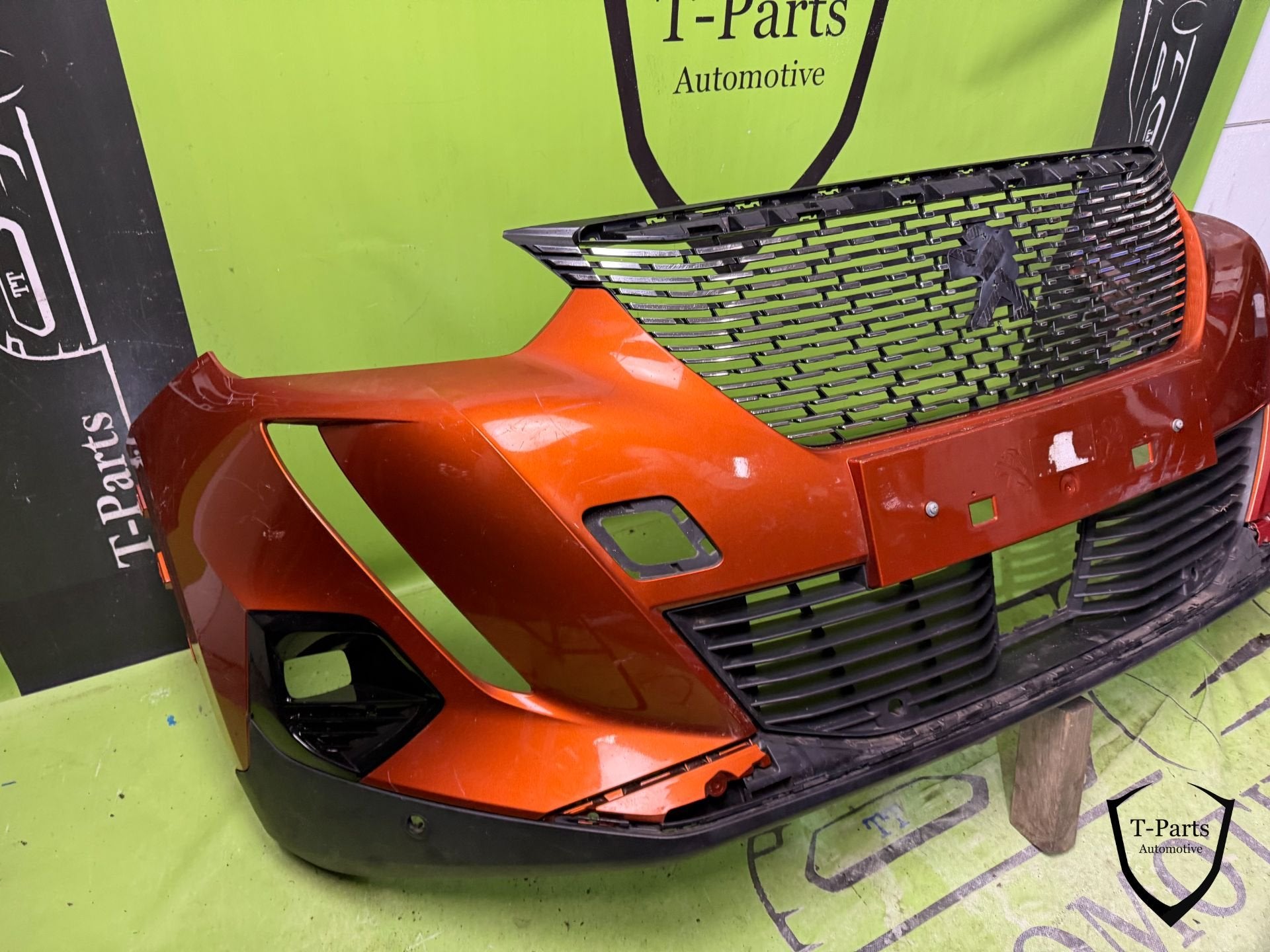 peugeot 2008 voorbumper bumper, Taurusavenue 1
2132 LS  Hoofddorp, NL, Gebruikt, Contact.group@renault.com, Stellantis N.V.
