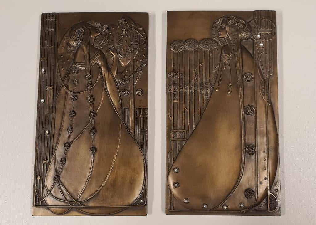Set bronskleurige spiegel wandreliëfs – Oliver Tupton, Antiek en Kunst, Kunst | Beelden en Houtsnijwerken, Art nouveau, Ophalen of Verzenden