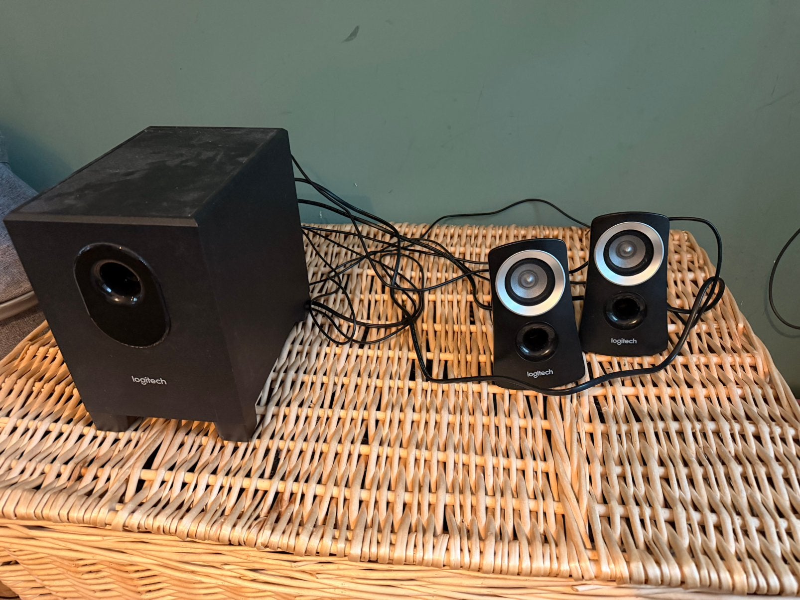 Logitech 2.1 setje, Computers en Software, Pc speakers, Ophalen, Zo goed als nieuw