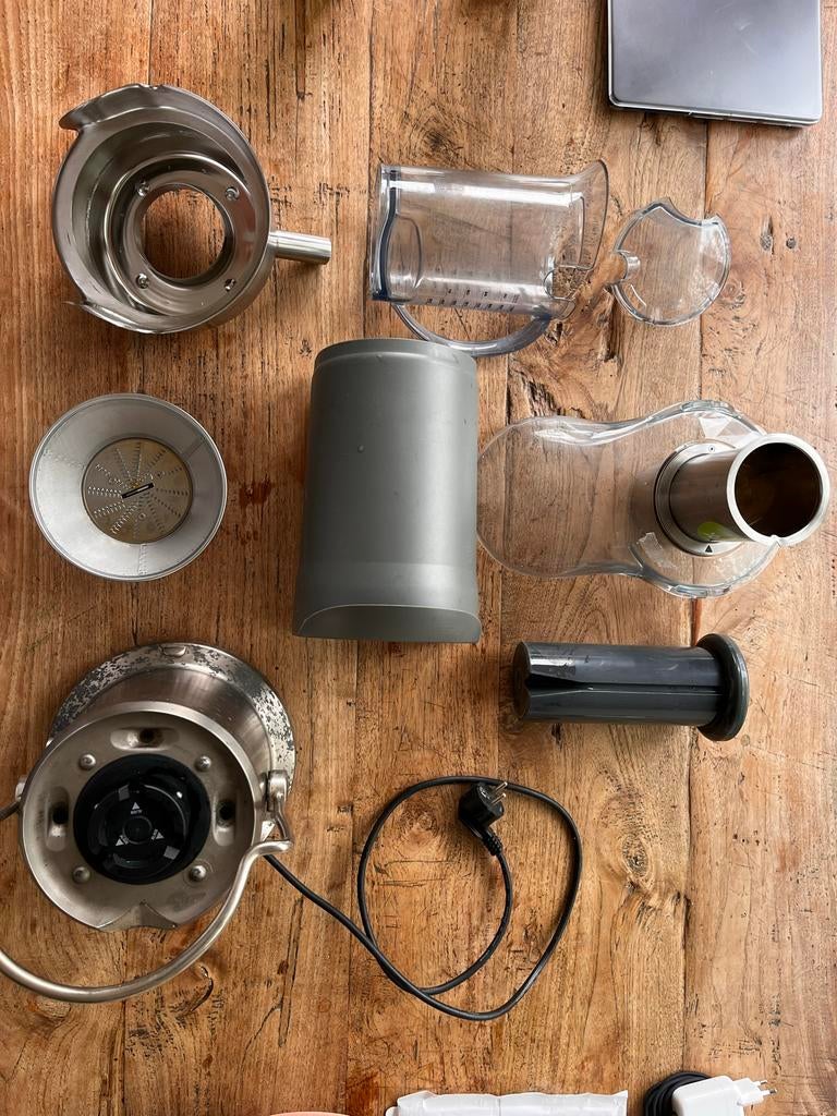 Solis Juice Fountain Pro - Krachtige Sapcentrifuge, Witgoed en Apparatuur, Juicers, Ophalen, Gebruikt, Elektrisch, Sapcentrifuge