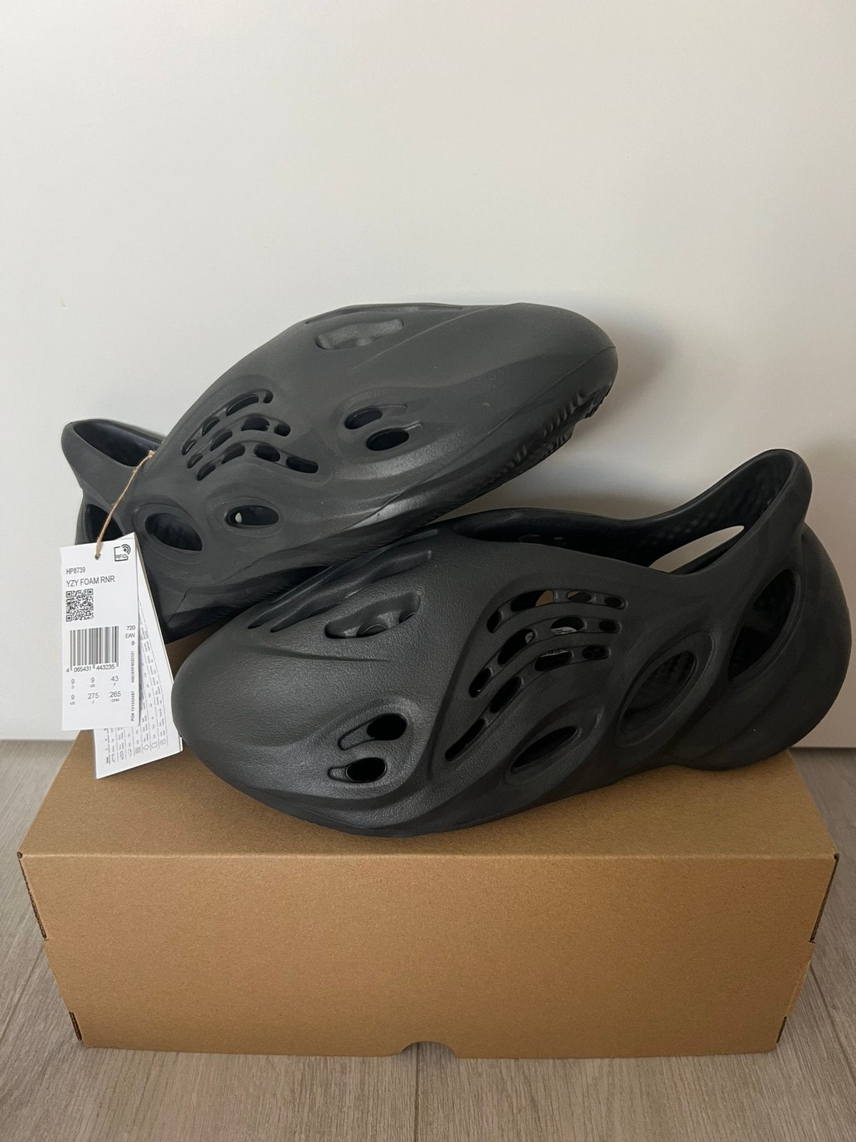 Adidas Yeezy Foam Runner RNR Onyx 43 DS Nieuw, Kleding | Heren, Schoenen, Zwart, Nieuw, Ophalen of Verzenden, Sneakers of Gympen