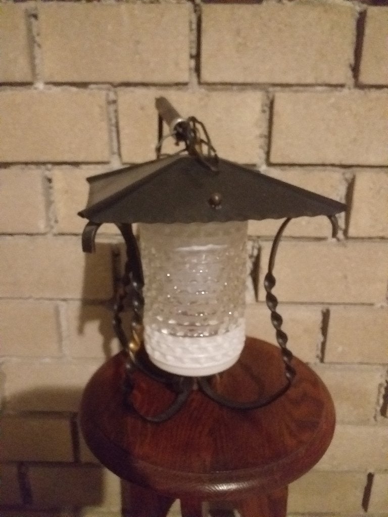 mooi uitgevoerde oude smeedijzeren hanglamp ; lantaarn model, Ophalen of Verzenden