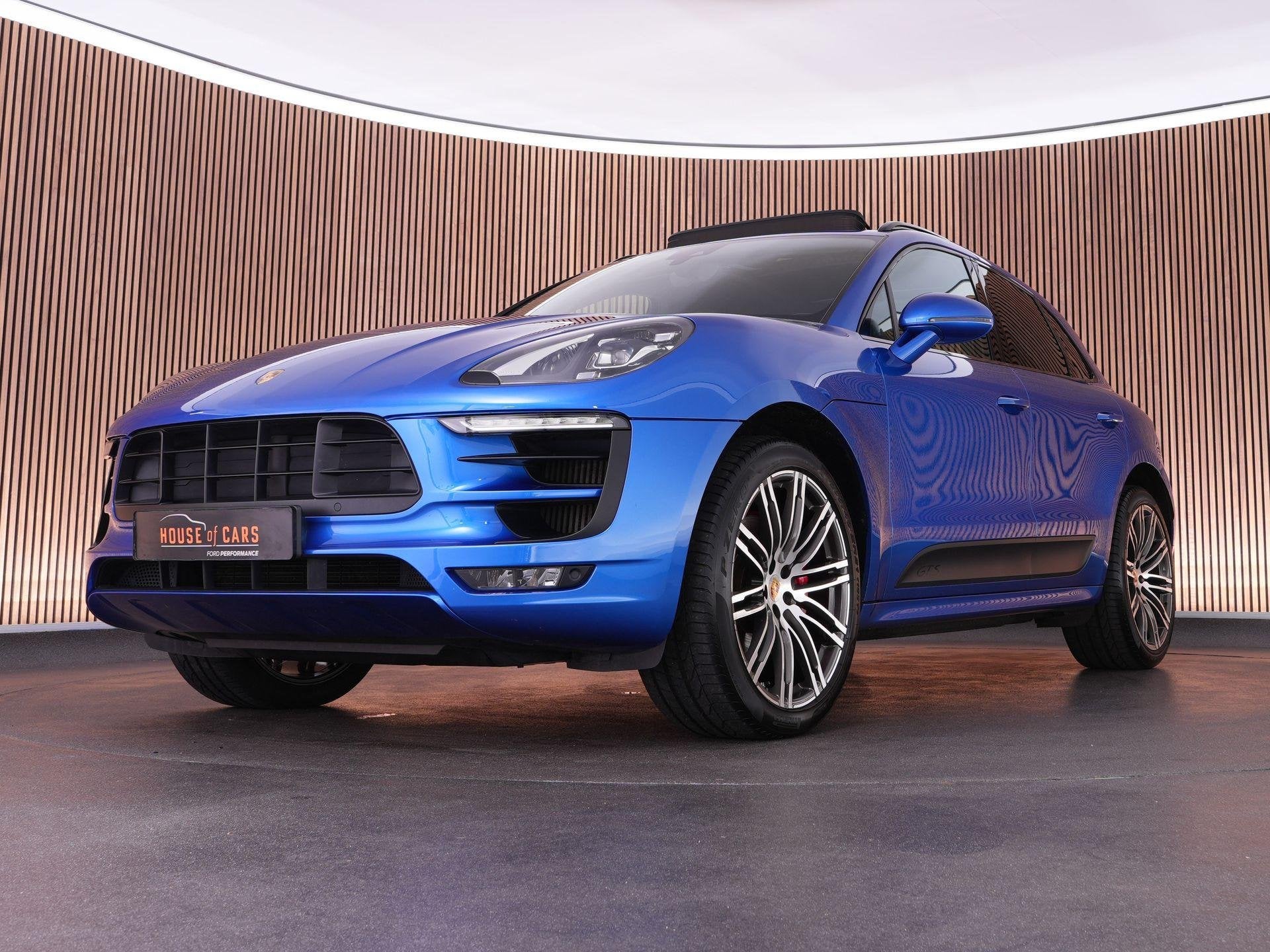 Foto 26 van Porsche Macan 3.0 GTS |panoramadak|luchtvering|PASM|sportuit