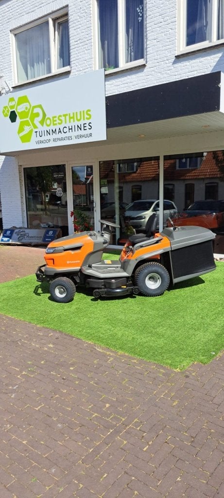 Husqvarna TC 220T Zitmaaier, Ophalen, -, -, Nieuw