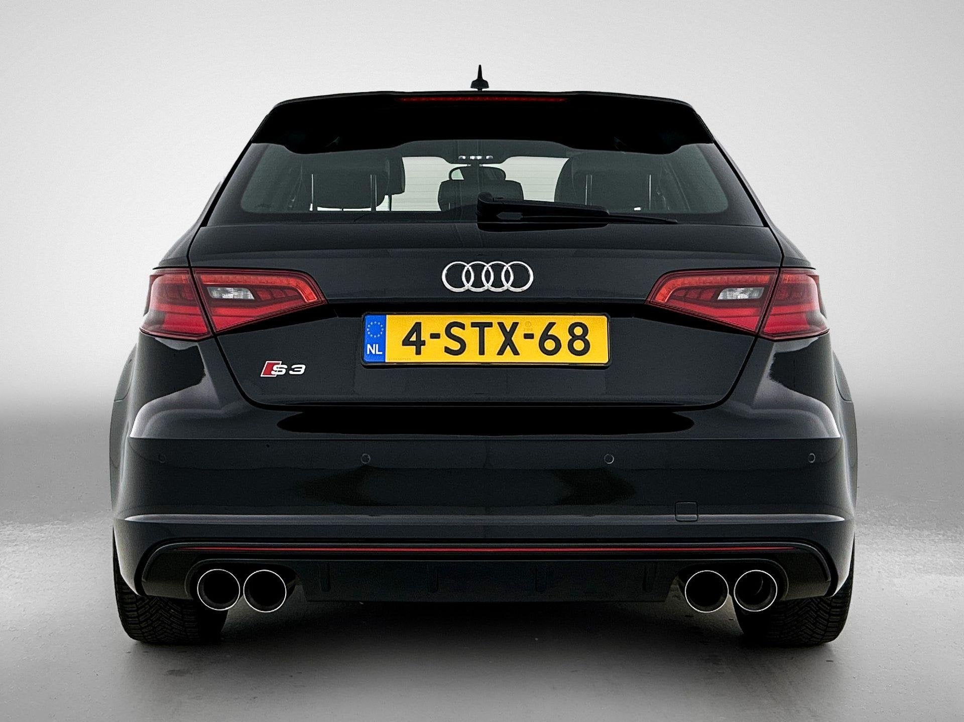 Audi A3 Sportback 2.0 TFSI S3 Quattro Pro Line Plus | S-LINE, Auto's, 12 maanden, Gebruikt, 4 cilinders, Leder en Stof