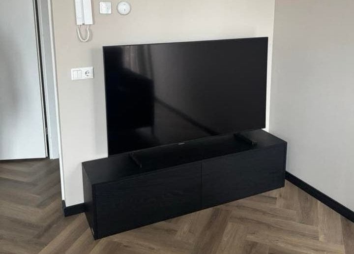 Tv meubel (zwart eiken) van PUUUR, Ophalen, Zo goed als nieuw