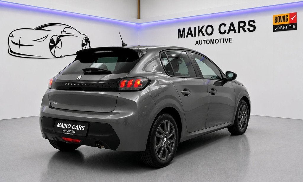 Peugeot 208 1.2 PureTech 100 Executive|CARPLAY|, Auto's, Voorwielaandrijving, Gebruikt, Zwart, 1199 cc