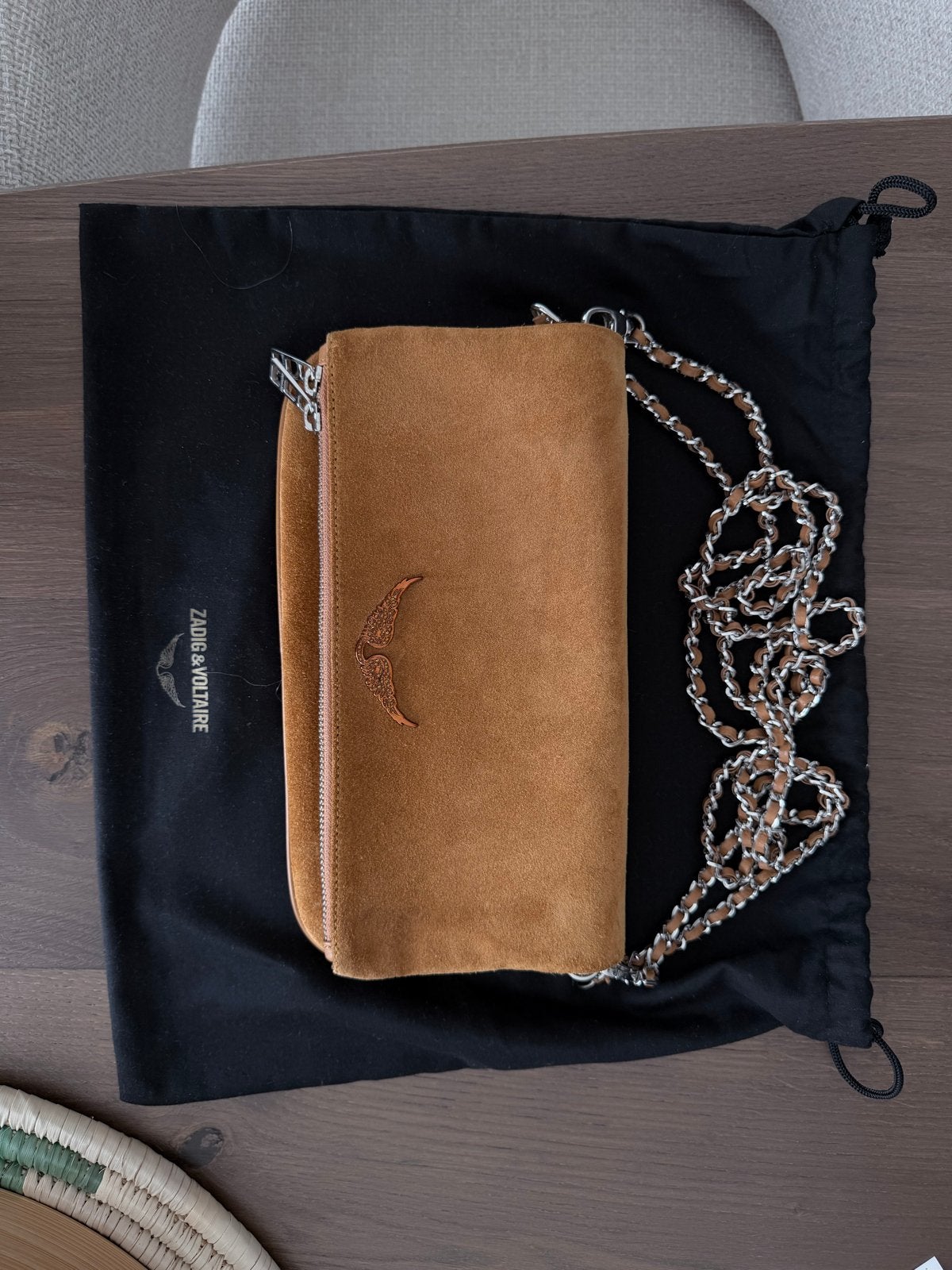 Zadig & Voltaire Rock schoudertasje suède bruin, Ophalen of Verzenden, Zo goed als nieuw, Bruin, Schoudertasje