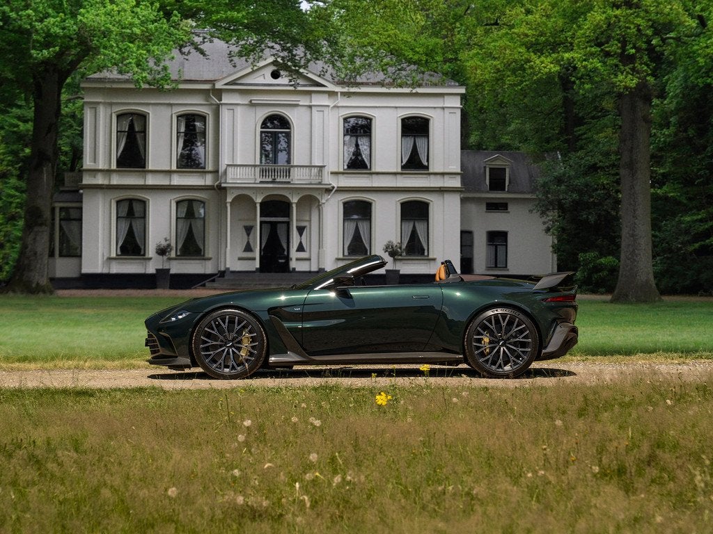 Aston Martin V12 Vantage Roadster | Nr. 211/249 | Pentland G, Auto's, Aston Martin, Automaat, Euro 6, 5204 cc, Alcantara