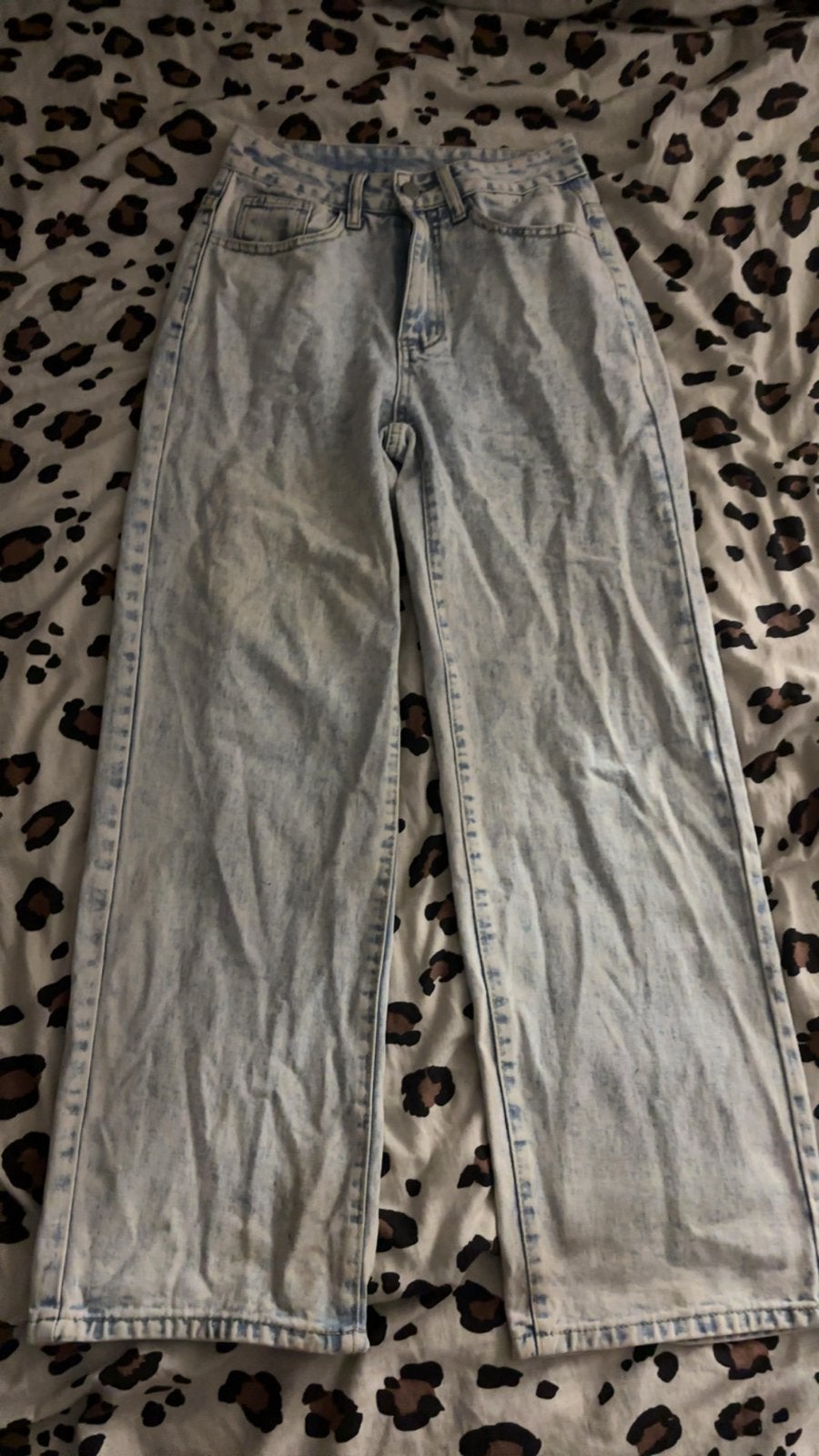 Lichtblauwe wide leg jeans met strikjes op achterzakken, Blauw, Ophalen of Verzenden, Zo goed als nieuw, Maat 34 (XS) of kleiner