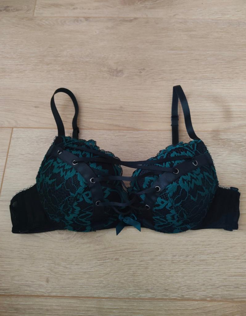 Hunkemöller - BH push-up zwart groen - mt 70a, Kleding | Dames, Ondergoed en Lingerie, Hunkemöller, Verzenden, Zwart, BH