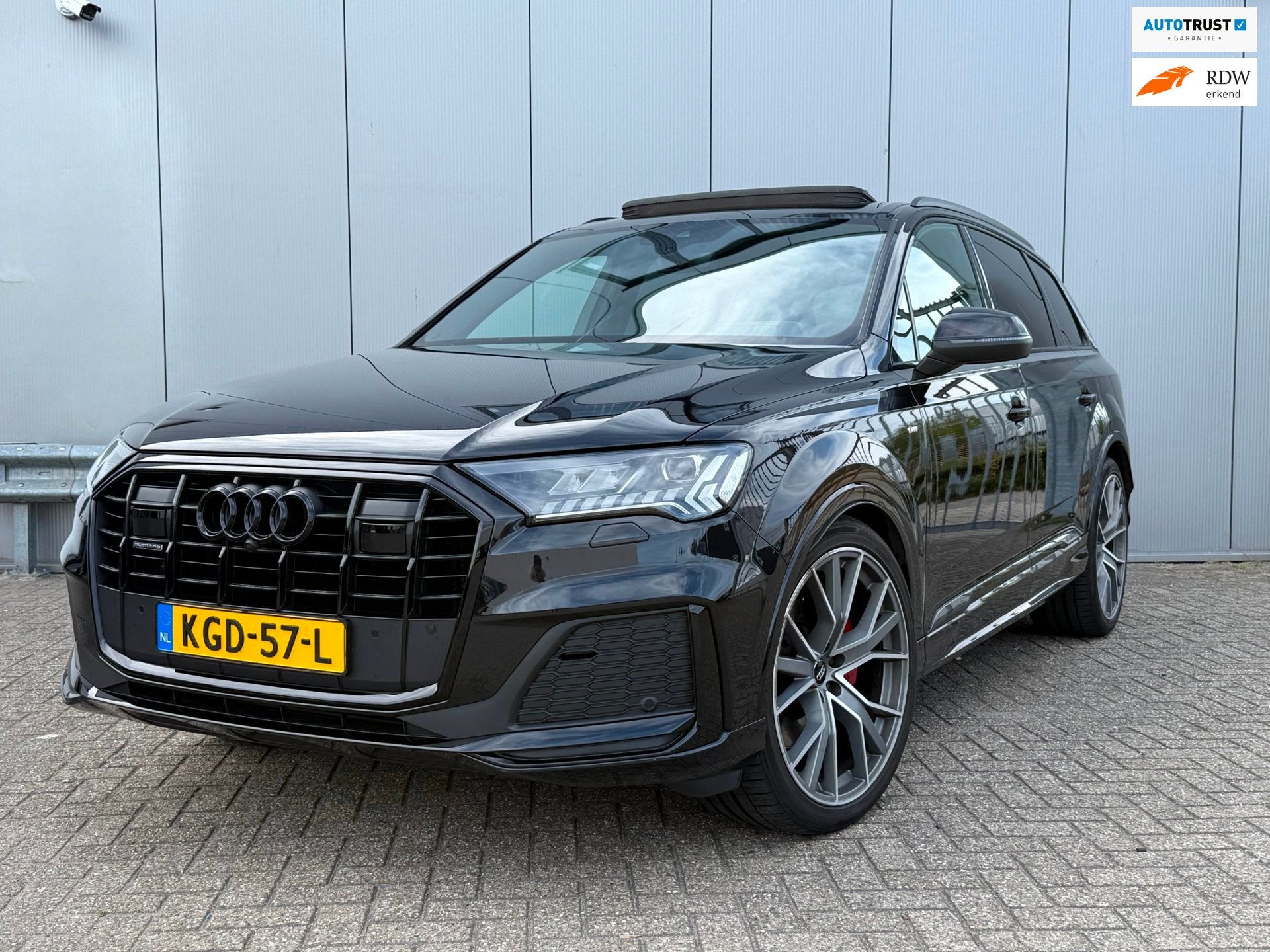 Audi Q7 50 TDI quattro Pro Line Plus 7-persoons | Panoramada, Auto's, Audi, Automaat, Dealer onderhouden, Gebruikt, 7 stoelen