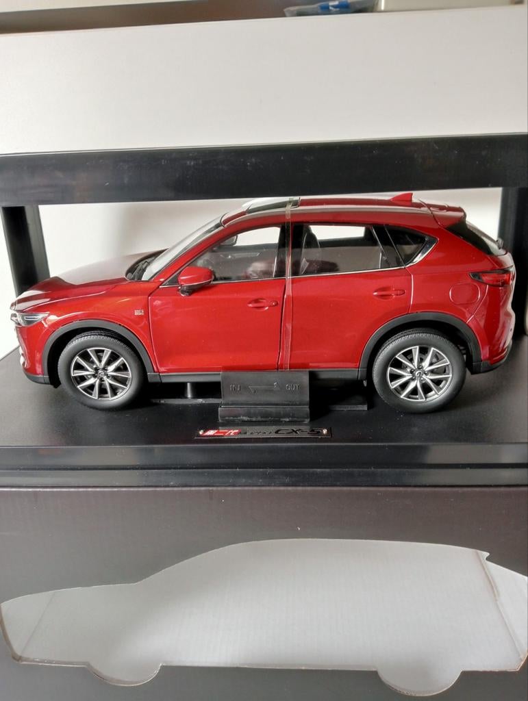Mazda CX-5 Modelauto Rood - Schaalmodel SUV  1:18 zeldzaam, Hobby en Vrije tijd, Modelauto's | 1:18, Ophalen of Verzenden, Nieuw
