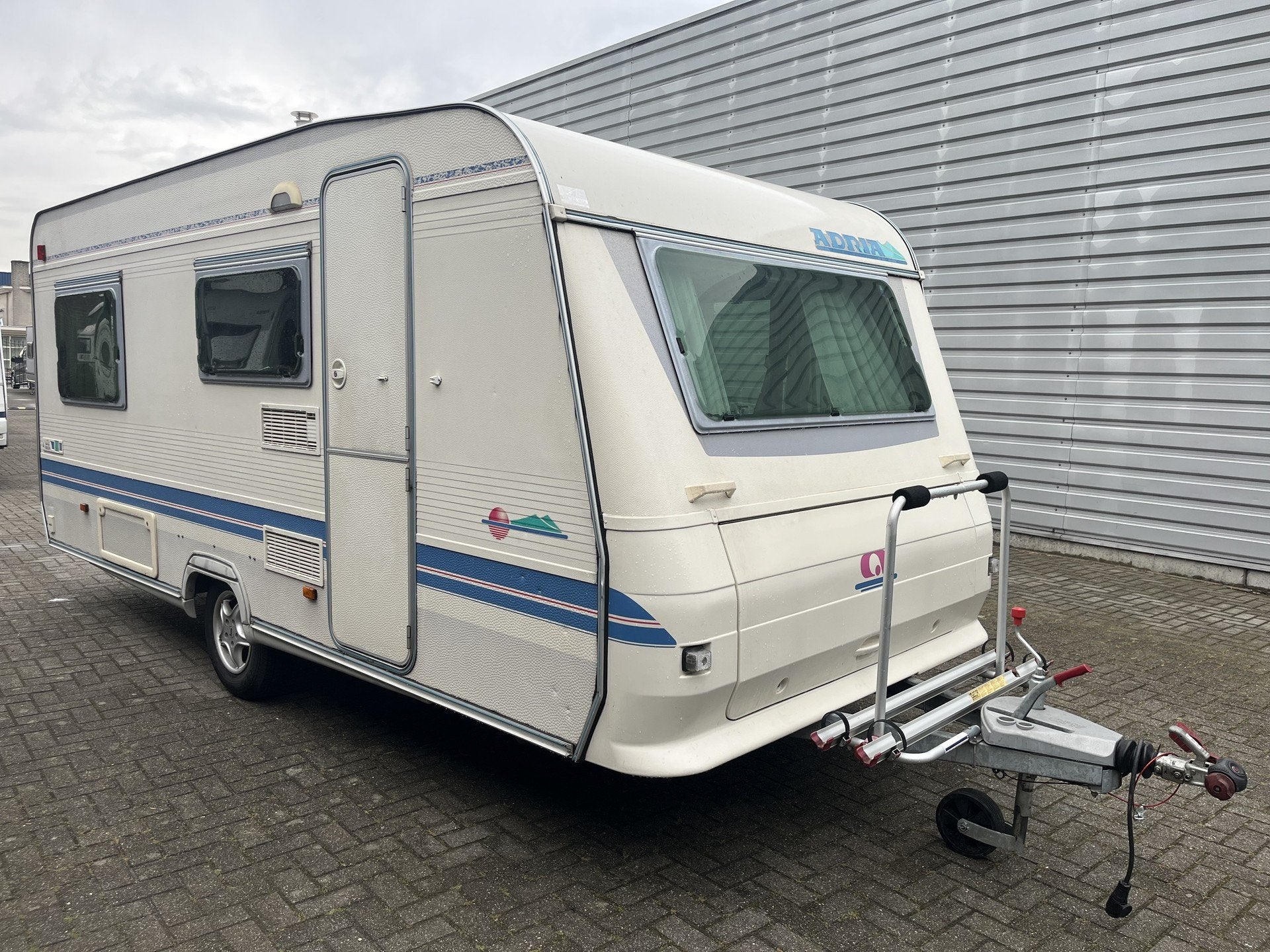 Adria Unica B 462 DP (bj 2001), Caravans en Kamperen, Bedrijf, 750 - 1000 kg, Adria, Tot en met 4