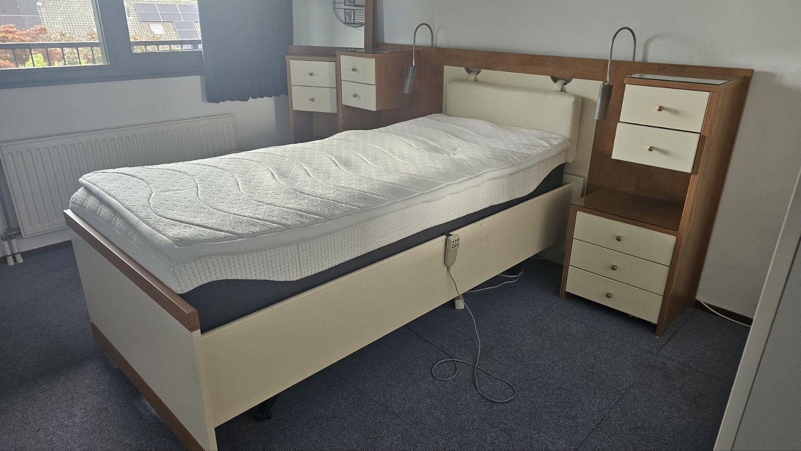 Verstelbaar eenpersoonsbed met Wellpur matras, Modern en functioneel, 90 cm, Eenpersoons, Beige