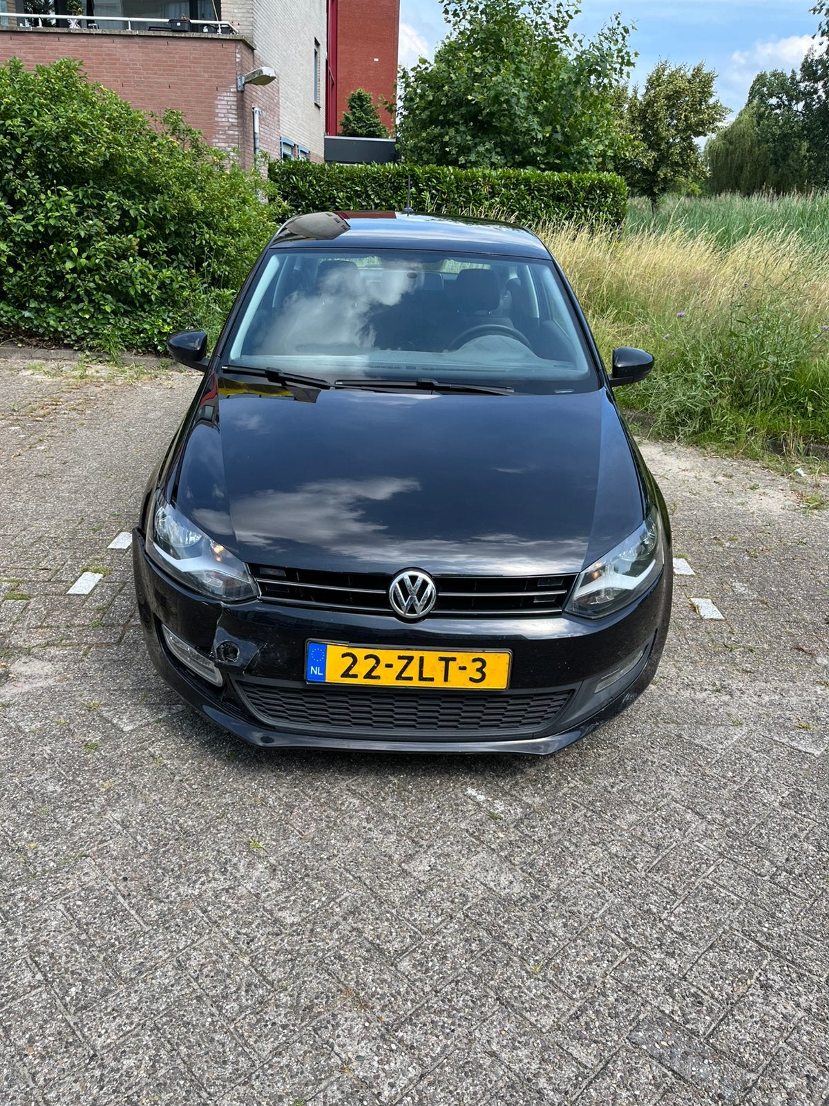 Volkswagen Polo 1.2 TSI 66KW 2013 Zwart, Auto's, Volkswagen, Voorwielaandrijving, Stof, 40 €/maand, Zwart