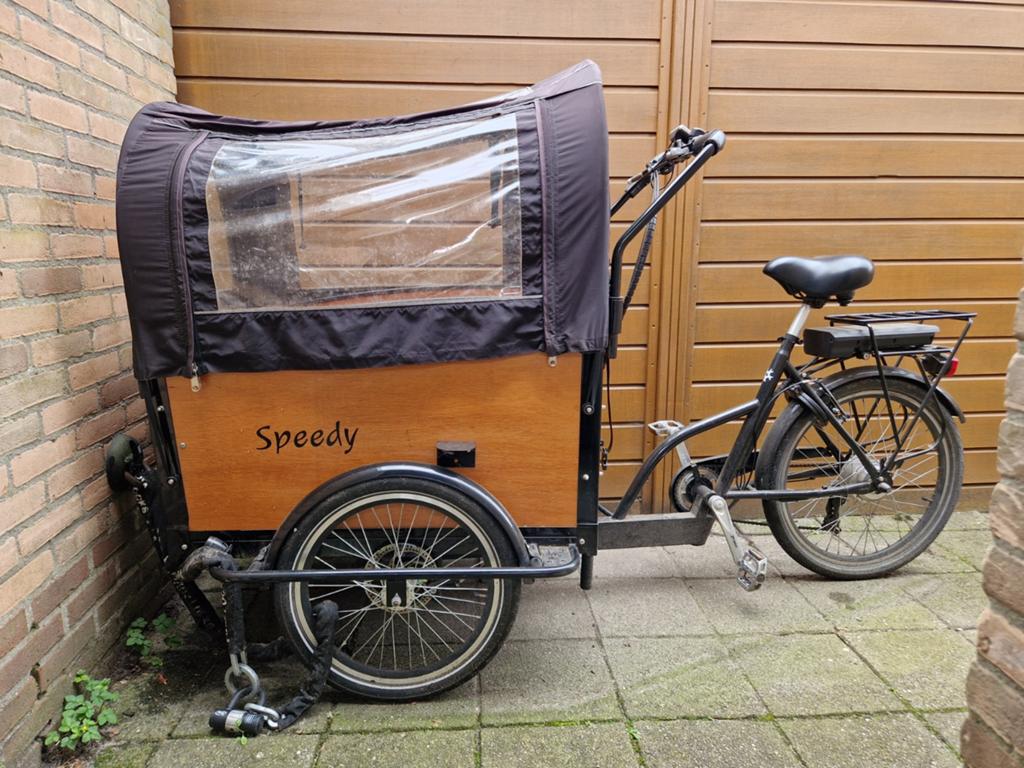 Speedy bakfiets elektrisch. Inclusief toebehoren., Fietsen en Brommers, Fietsen | Bakfietsen, Ophalen, Gebruikt