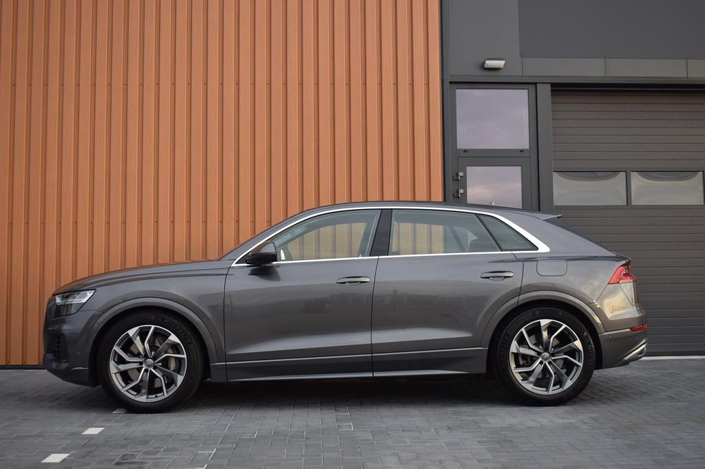 Audi Q8 55 TFSI e Quattro | Luchtvering | Trekhaak | B&O | L, Automaat, Gebruikt, 2995 cc, Adaptive Cruise Control
