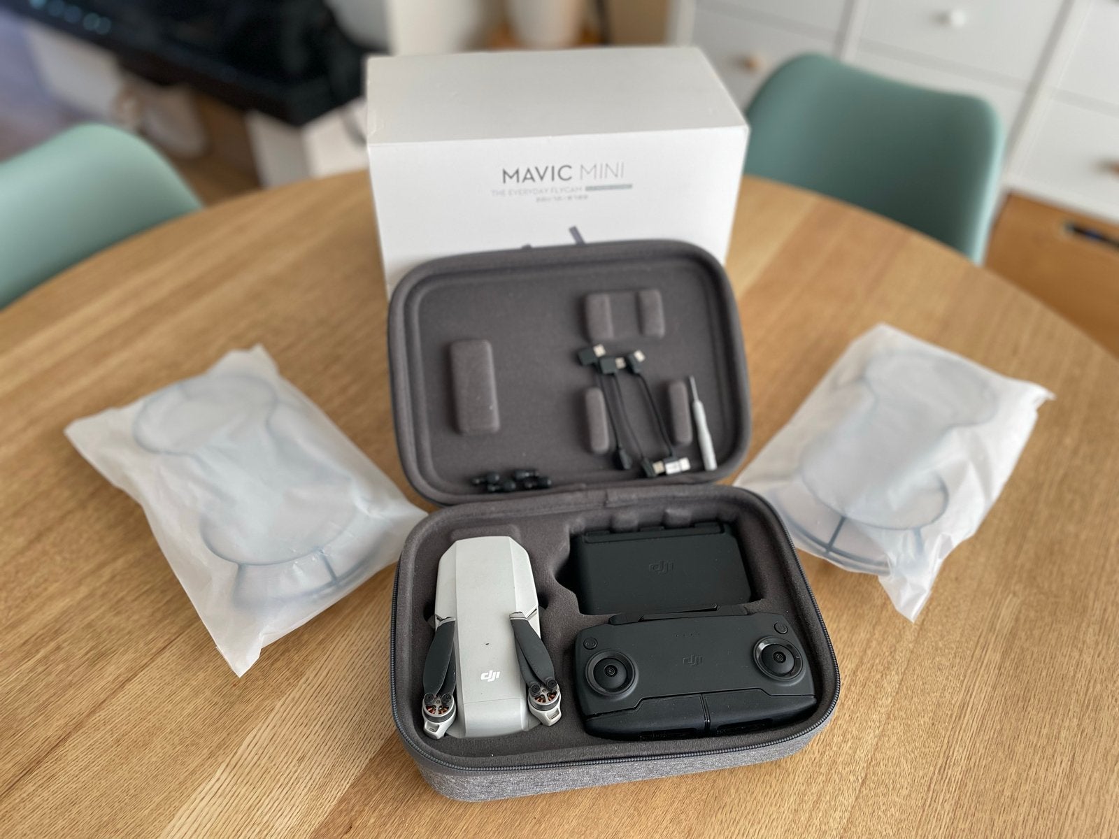 DJI Mavic Mini Fly More Combo - Zo goed als nieuw, Ophalen, Cameradrone, Extra accu('s), 15 tot 30 minuten