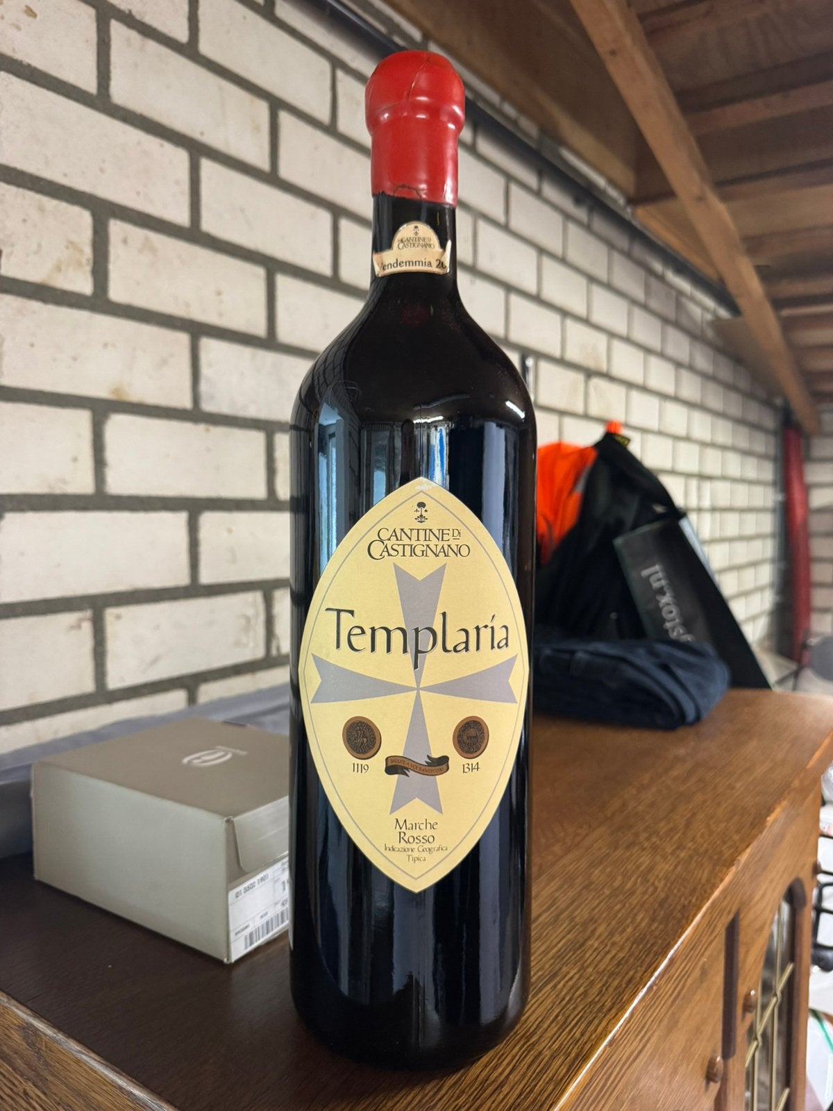 3 liter fles rode wijn Templaria, Ophalen, Zo goed als nieuw, Italië, Rode wijn