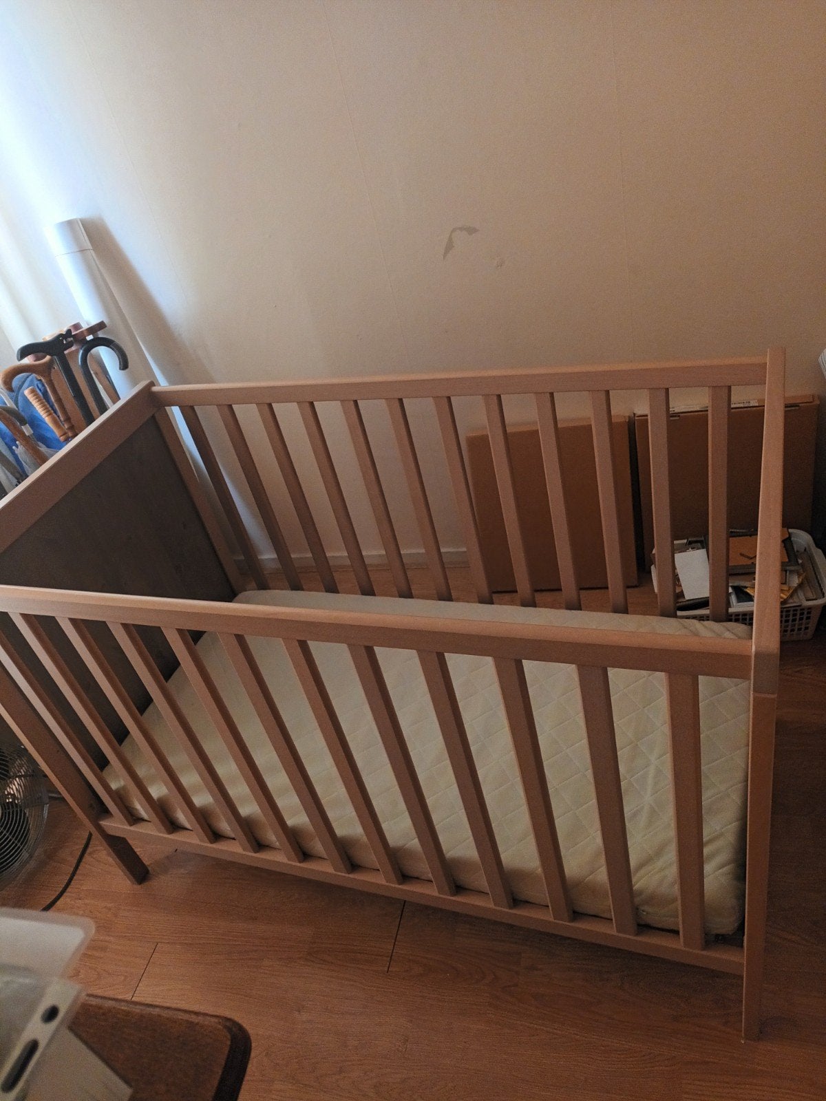 IKEA Sundvik baby peuter ledikant, Kinderen en Baby's, Babywiegjes en Ledikanten, Ophalen, Zo goed als nieuw, Ledikant