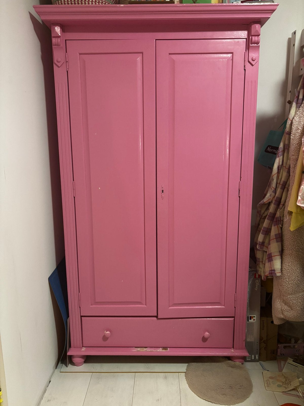 Vintage roze kast met lade, Ophalen, 100 tot 150 cm, Zo goed als nieuw, Minder dan 100 cm