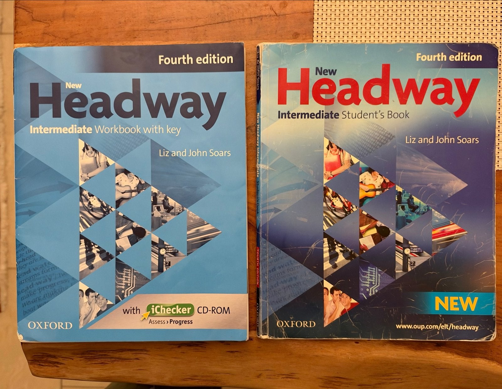 New Headway Intermediate 4th Edition Student's Book + Workbo, Ophalen of Verzenden, Gelezen, Non-fictie