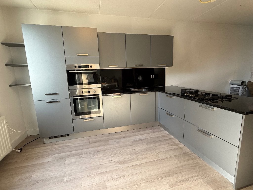 45 m2 lichtgrijs/beige laminaat van Quickstep, Doe-het-zelf en Verbouw, Ophalen, 50 tot 150 cm, 10 m² of meer, 10 tot 30 cm