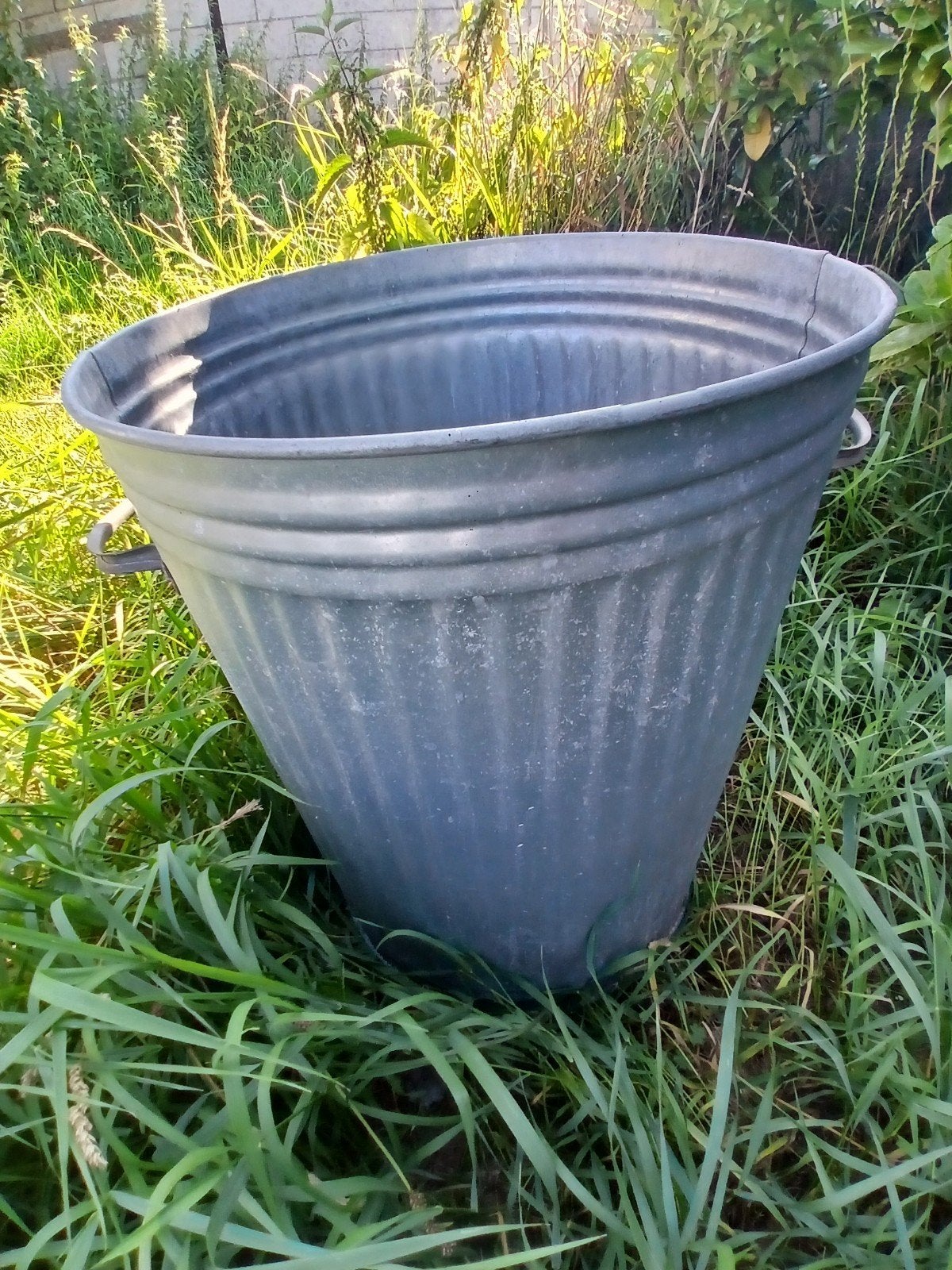Grote vintage zinken teil / plantenbak, Ophalen