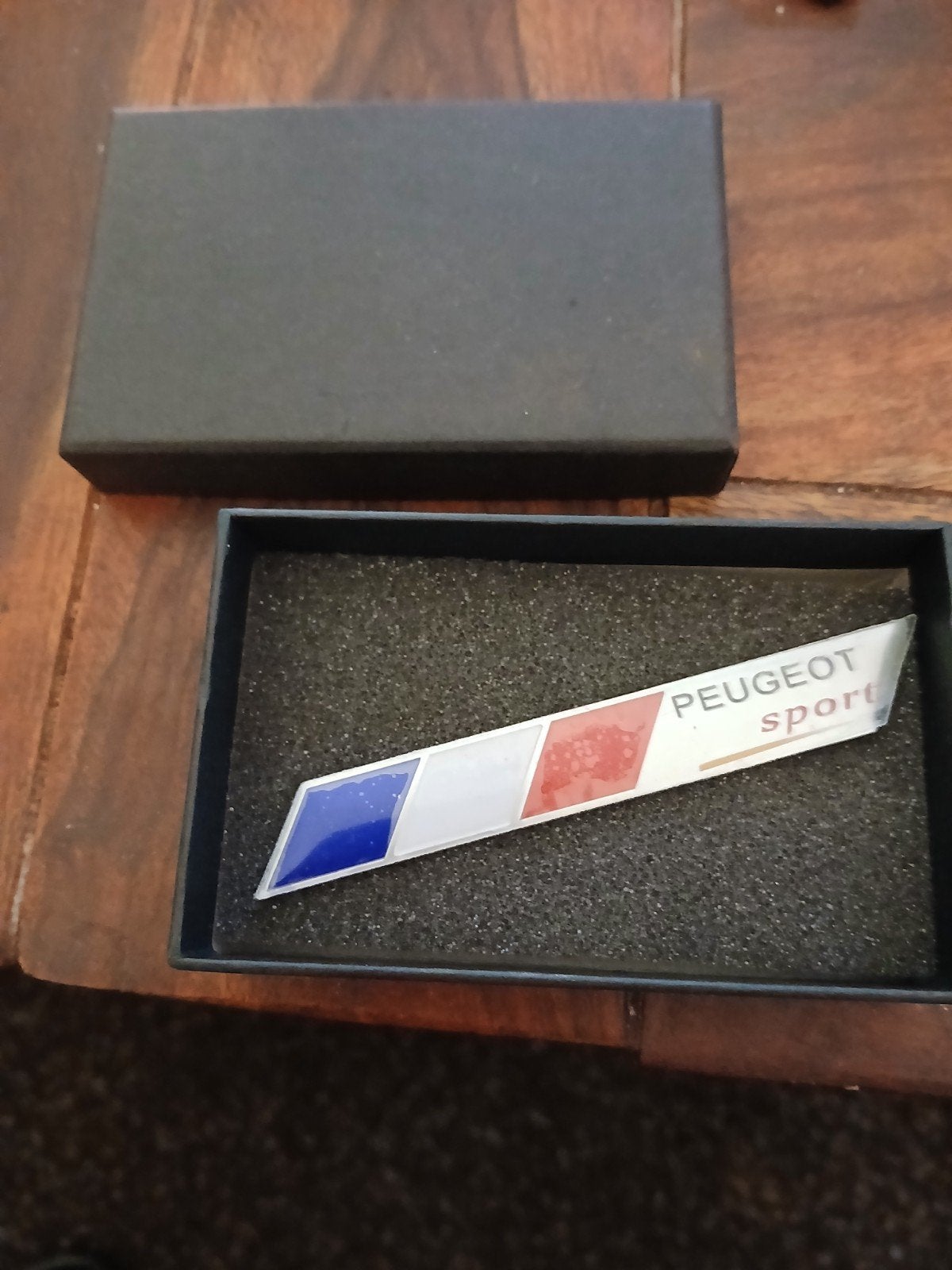 Peugeot Sport embleem met plakstrip!, Ophalen of Verzenden, Nieuw, Peugeot