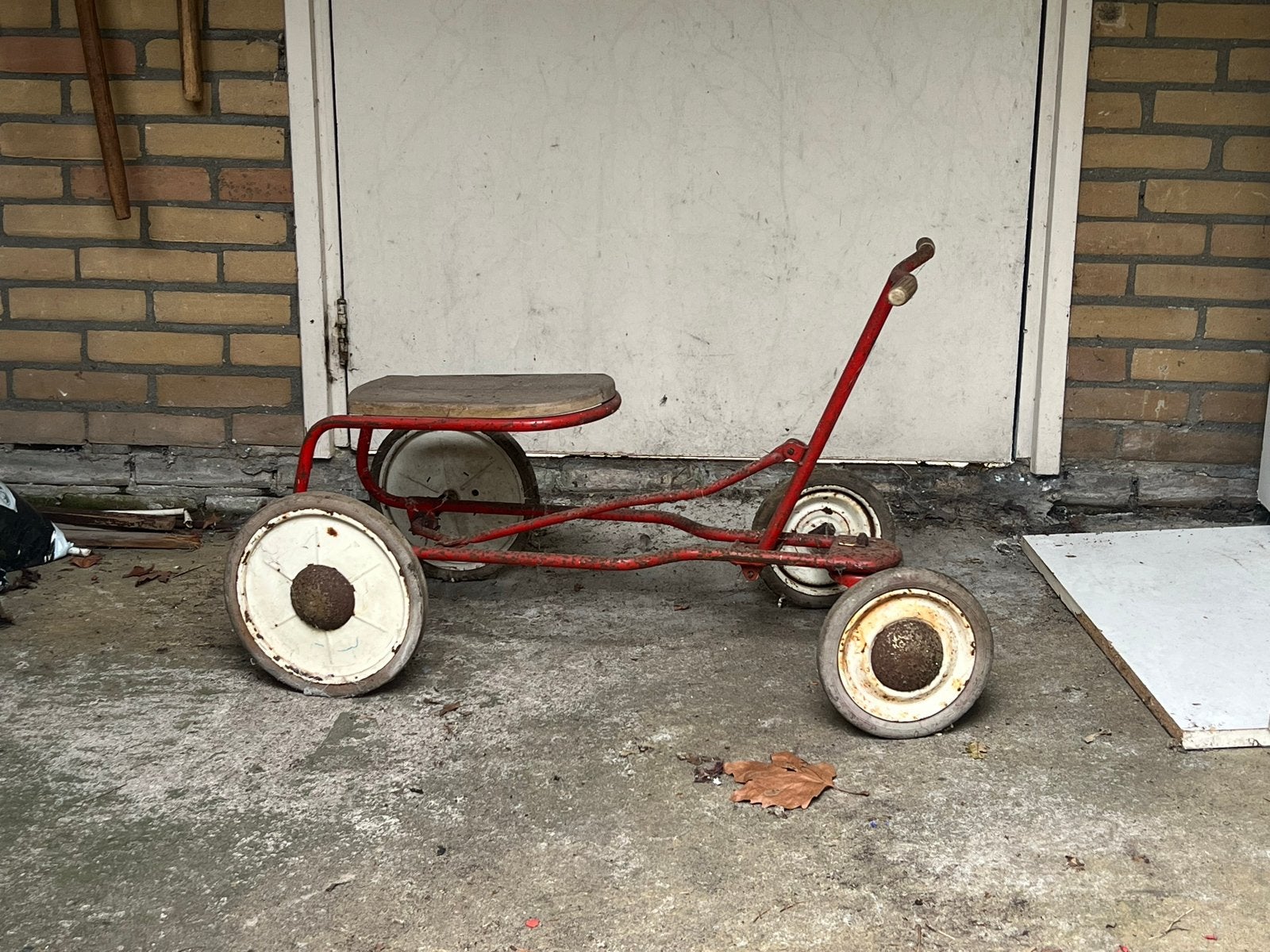 Vintage rood ‘vliegende hollander’ skelter, Ophalen, Gebruikt, Overige merken