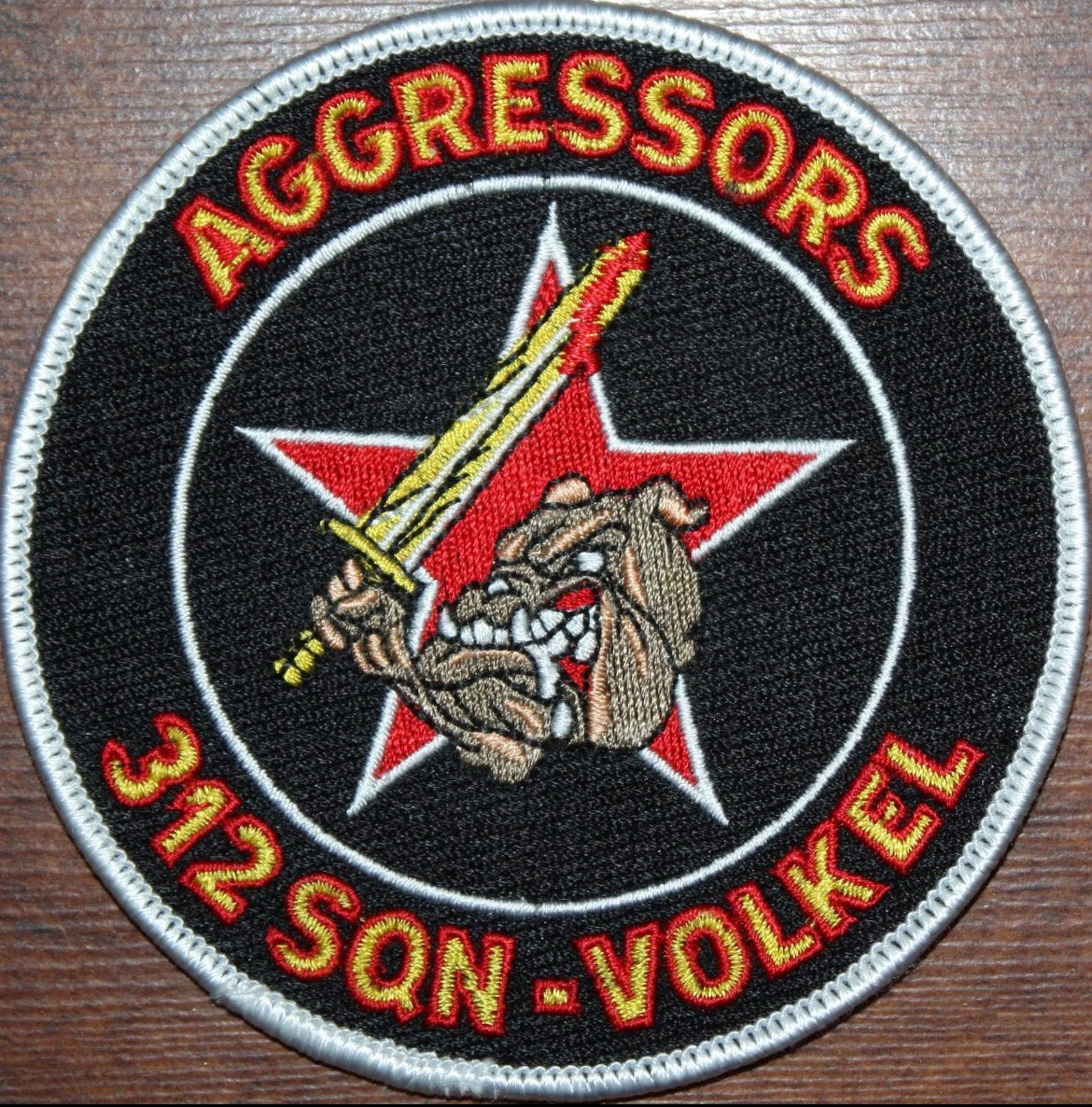 Gezocht! O.a Deze 2 patches, Ophalen of Verzenden, Zo goed als nieuw, Patch, Badge of Embleem