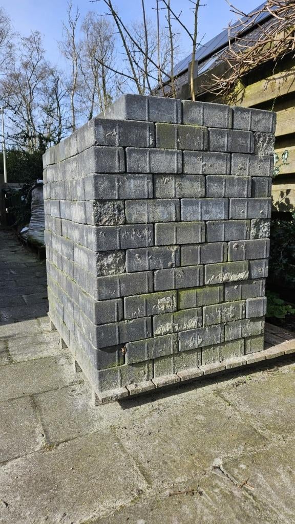Grijs blauwe straatklinkers, 21x10x7,5 cm, 6,3m2 - GRATIS!, Ophalen, Gebruikt, Klinkers, 5 tot 10 m²