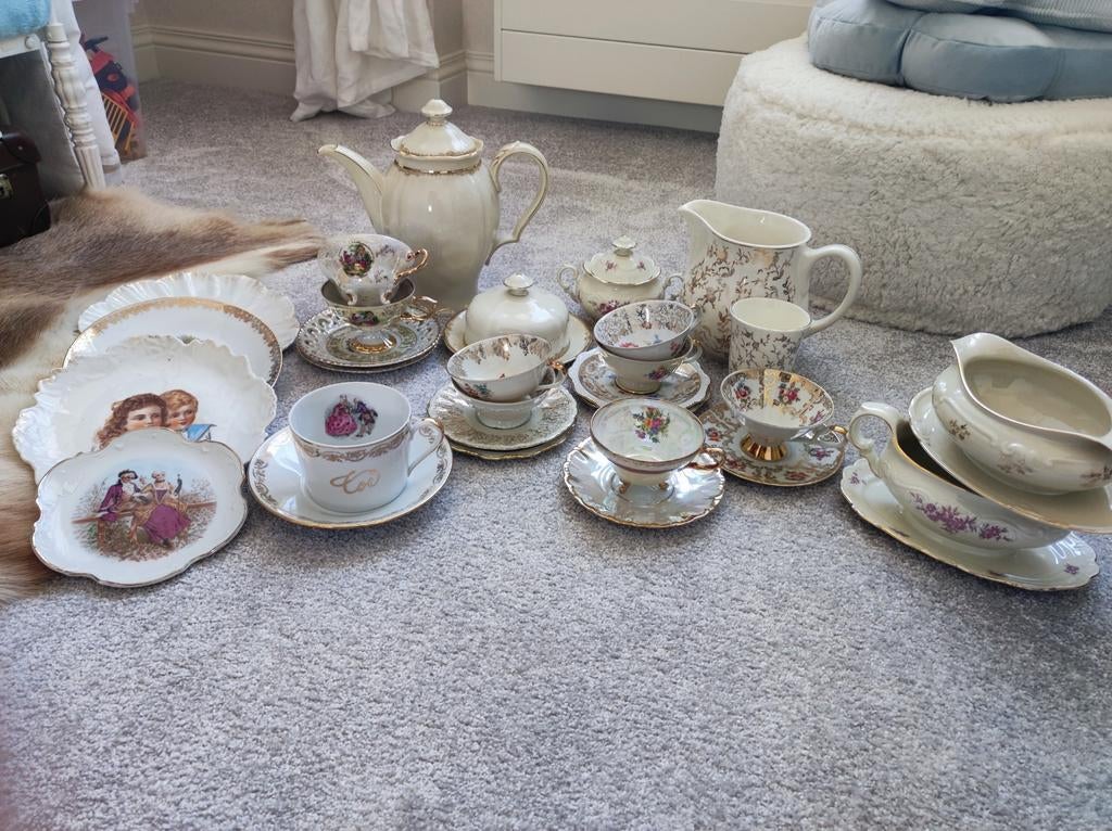 Oud servies, Ophalen