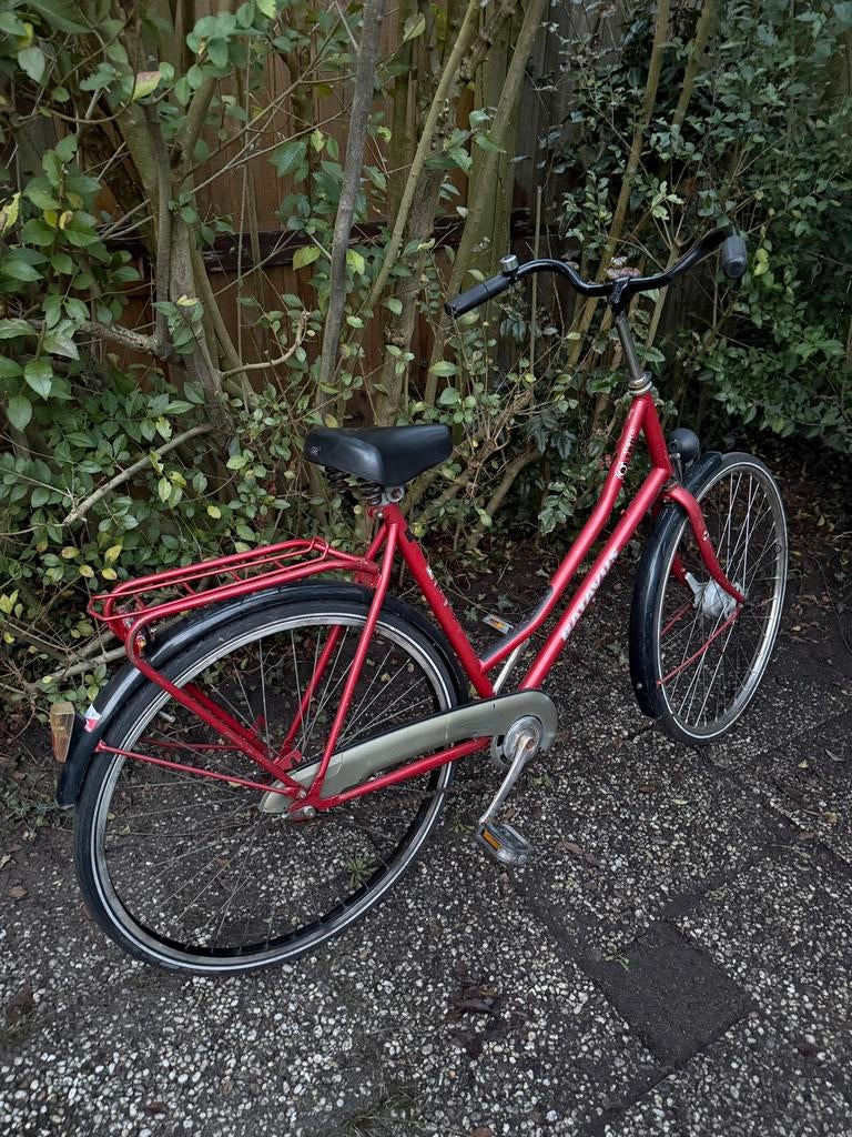 Fiets batavus 28 inch, Fietsen en Brommers, 56 cm of meer, Ophalen of Verzenden, Zo goed als nieuw