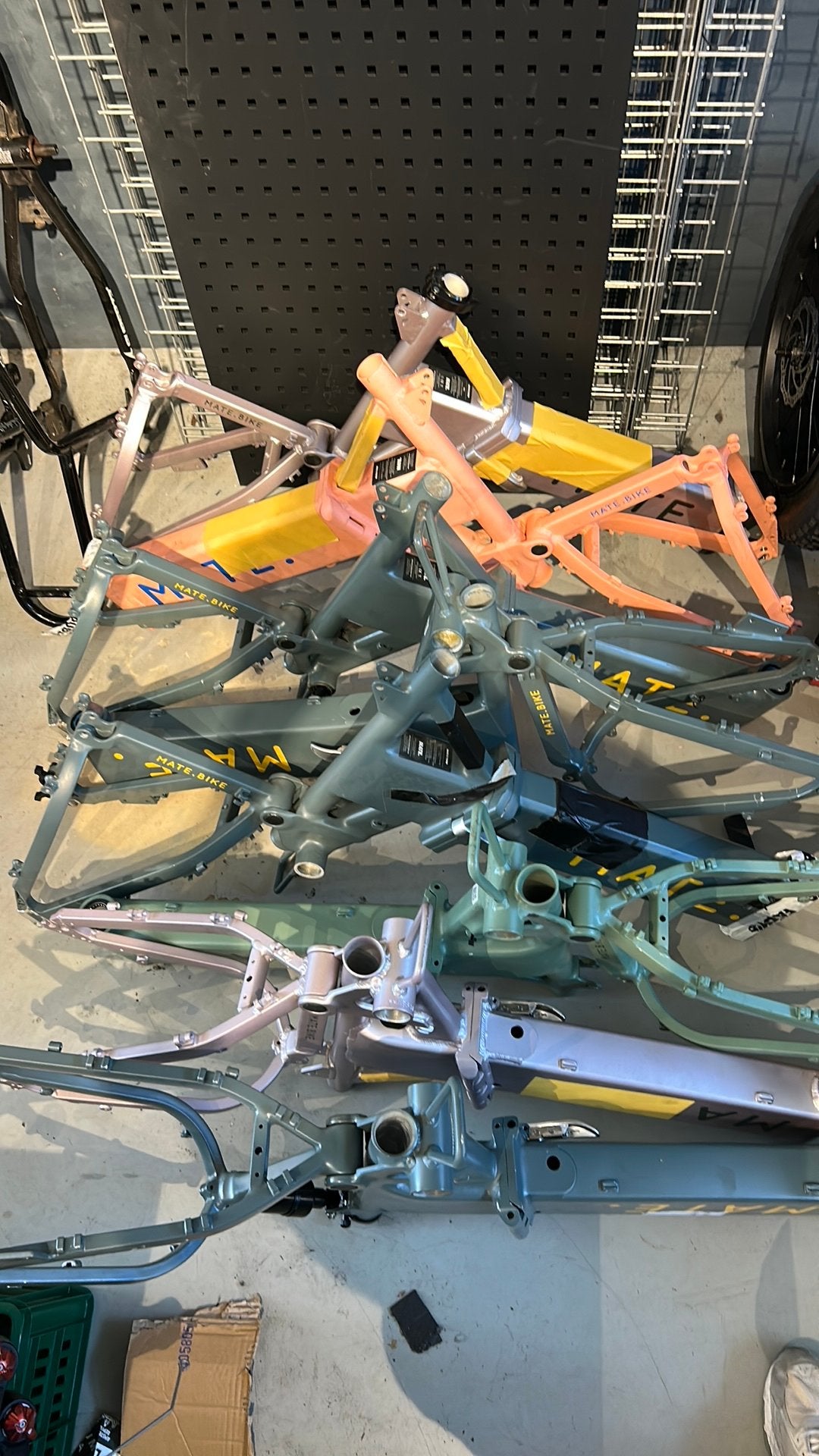 8x Mate X250 frames - los of als set te koop, Fietsen en Brommers, Fietsonderdelen, Elektrische fiets, Frame, Gebruikt, Ophalen of Verzenden
