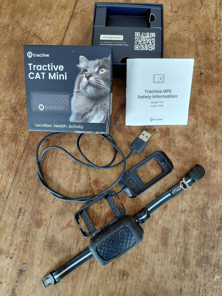 Tractive kat mini, Dieren en Toebehoren, Ophalen, Zo goed als nieuw