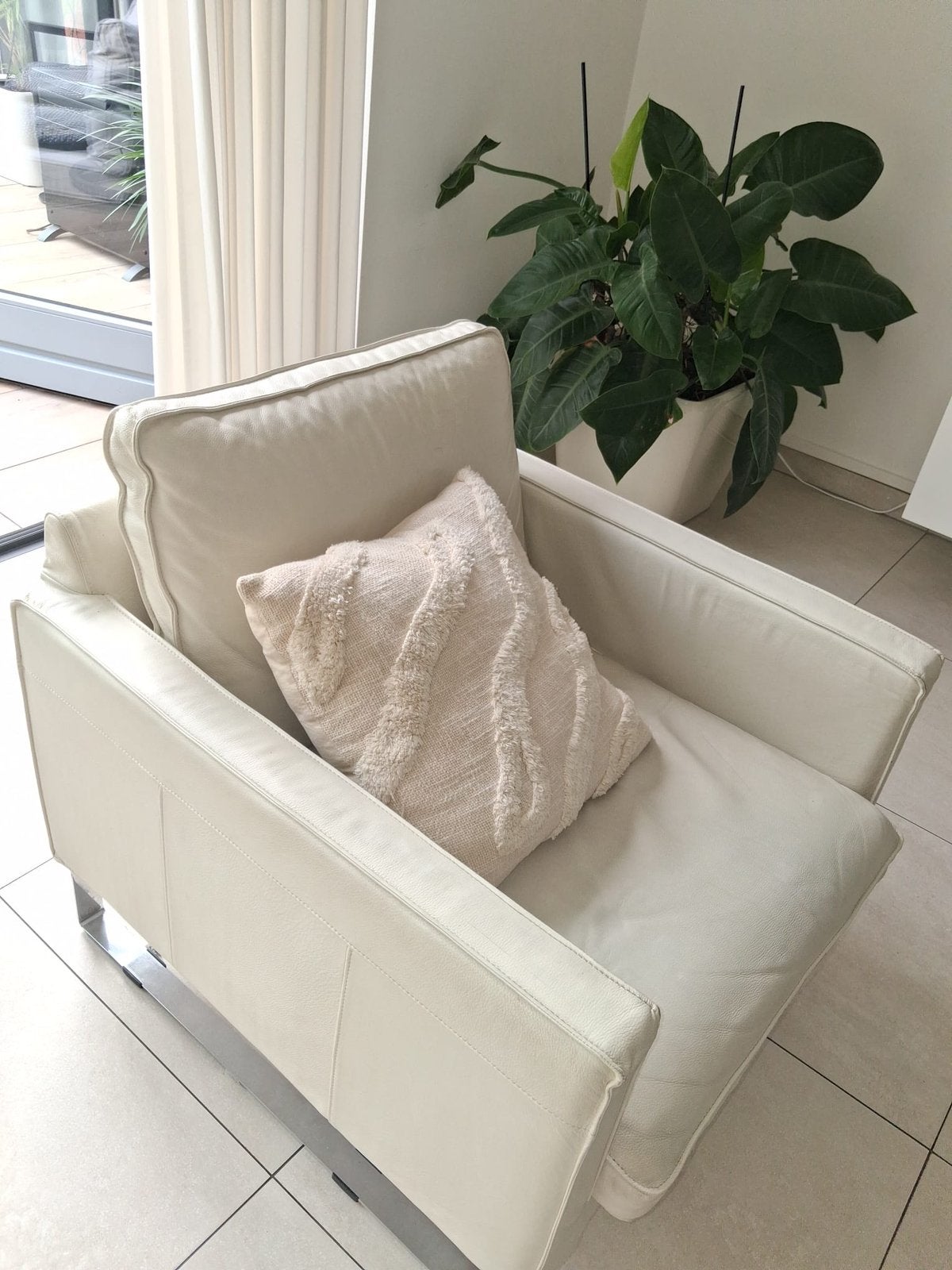 2 beige Leren Fauteuils - 2 stoelen, Huis en Inrichting, Fauteuils, Ophalen, Gebruikt, Leer, 75 tot 100 cm