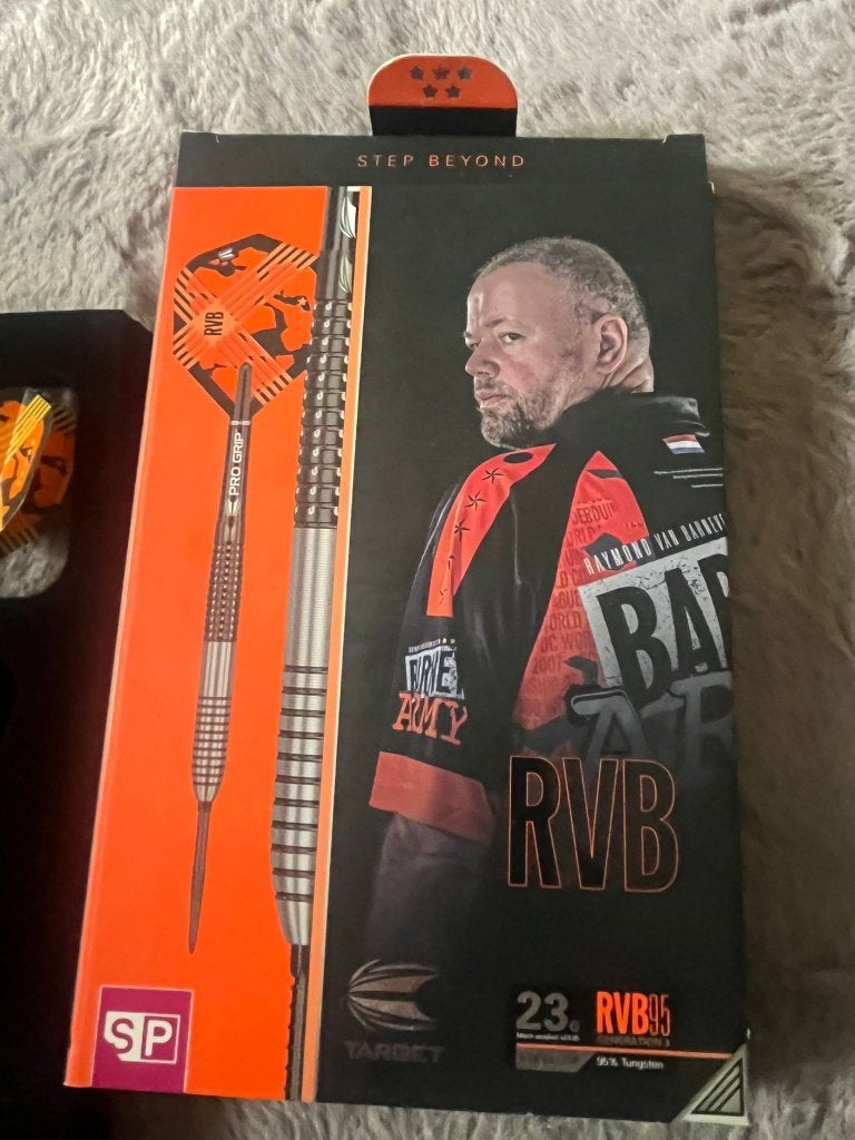RVB Gen 3 darts 23g, Ophalen of Verzenden, Zo goed als nieuw, Pijlen