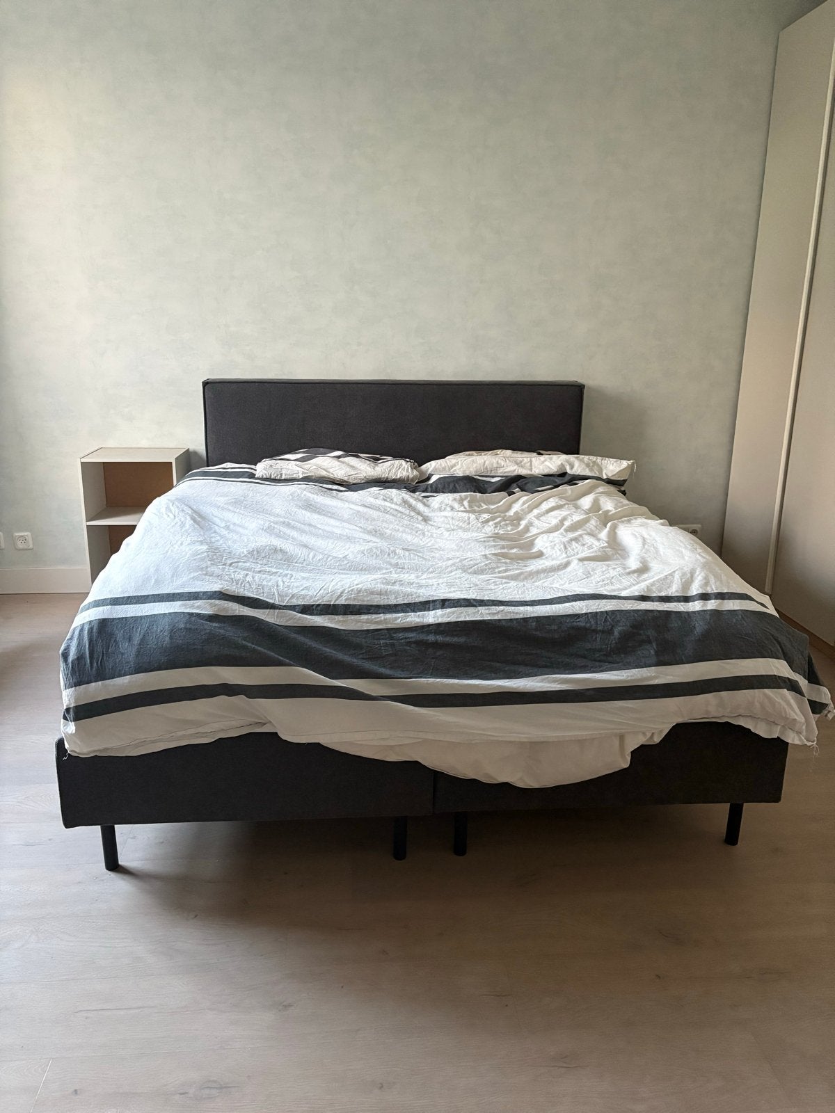 Tweepersoons boxspring bed met hoofdbord, Huis en Inrichting, Ophalen, Gebruikt, Tweepersoons, 200 cm