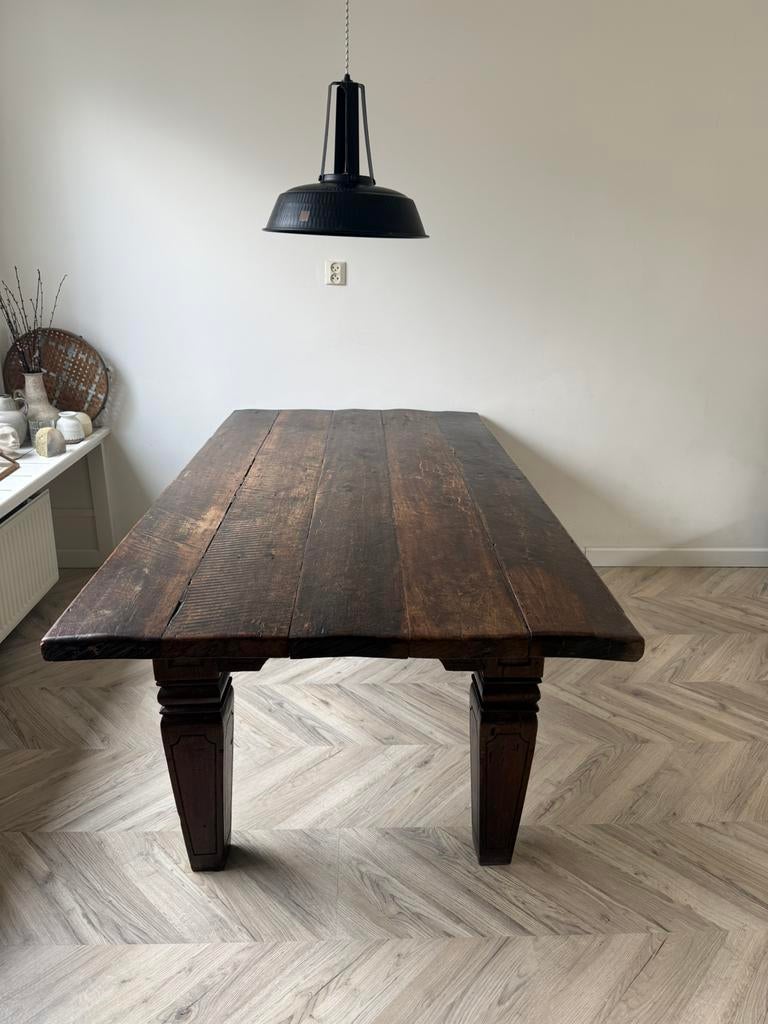 Prachtige antieke tafel uit Bali, Ophalen