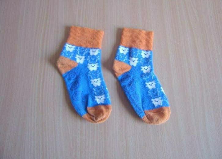 Anti slip huis sok - sokjes maat 23 - 26, Jongetje of Meisje, Ophalen of Verzenden, Zo goed als nieuw, Sokjes